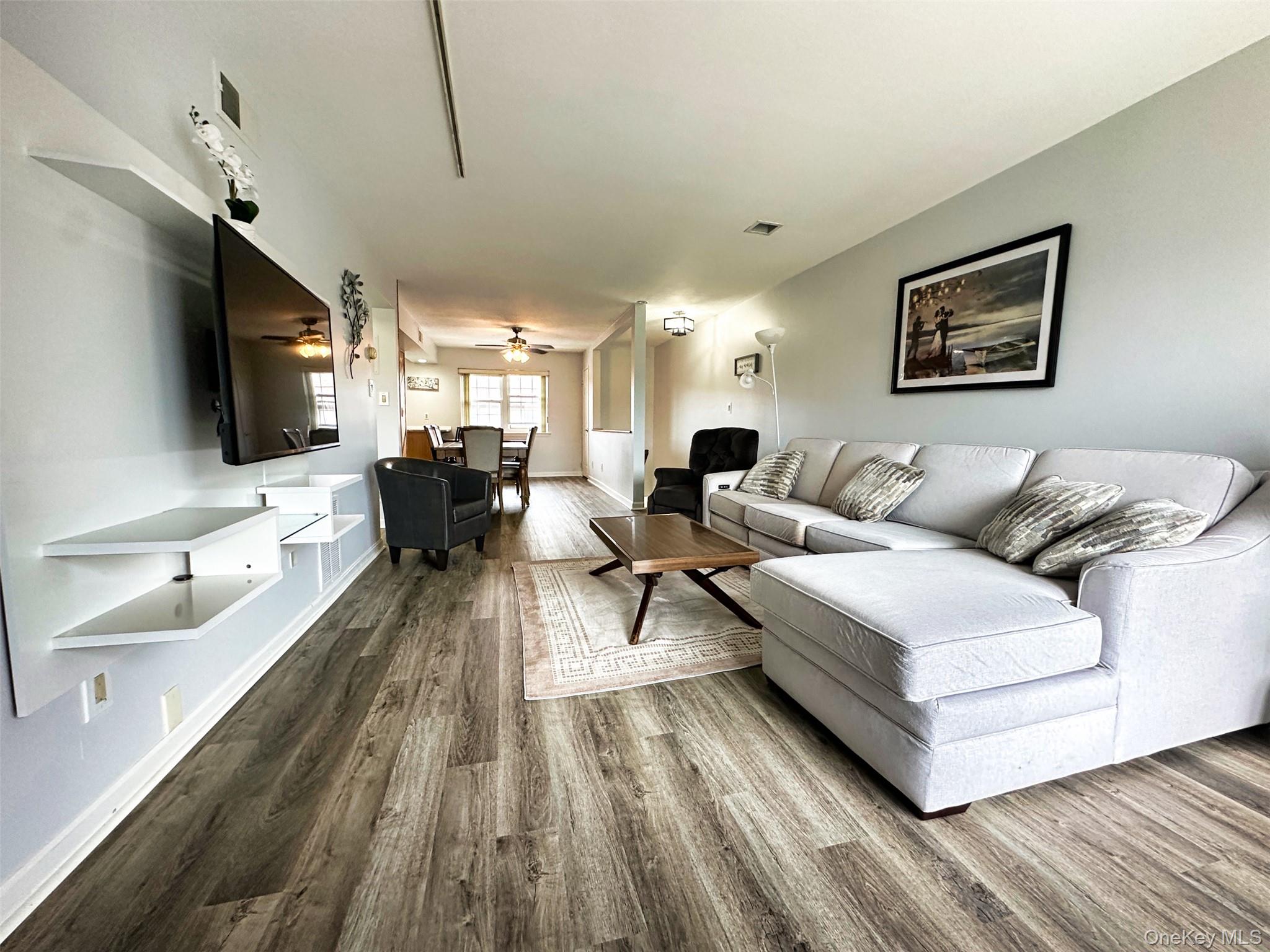 445 Mariners Way Property Photo 3