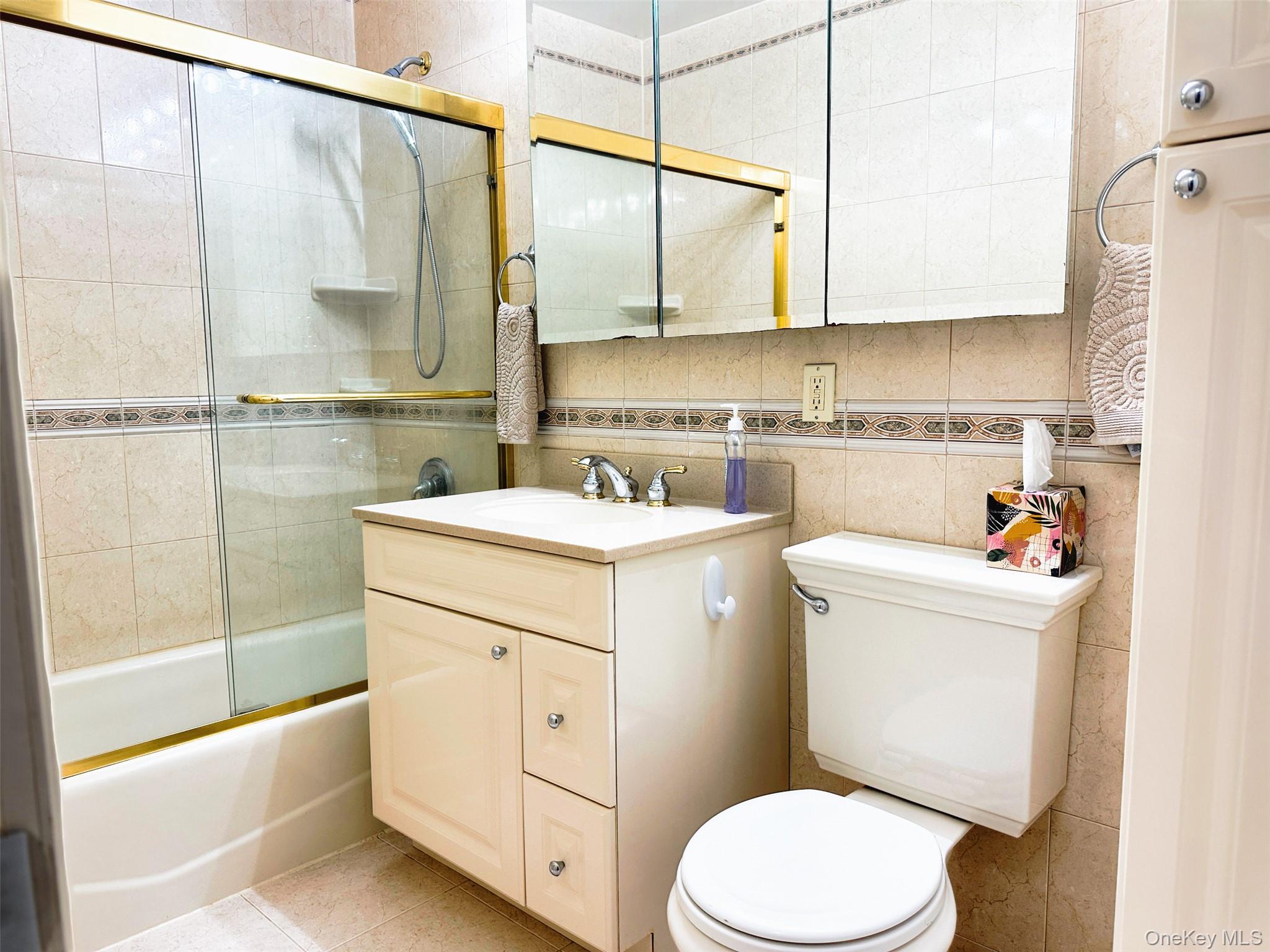 445 Mariners Way Property Photo 9