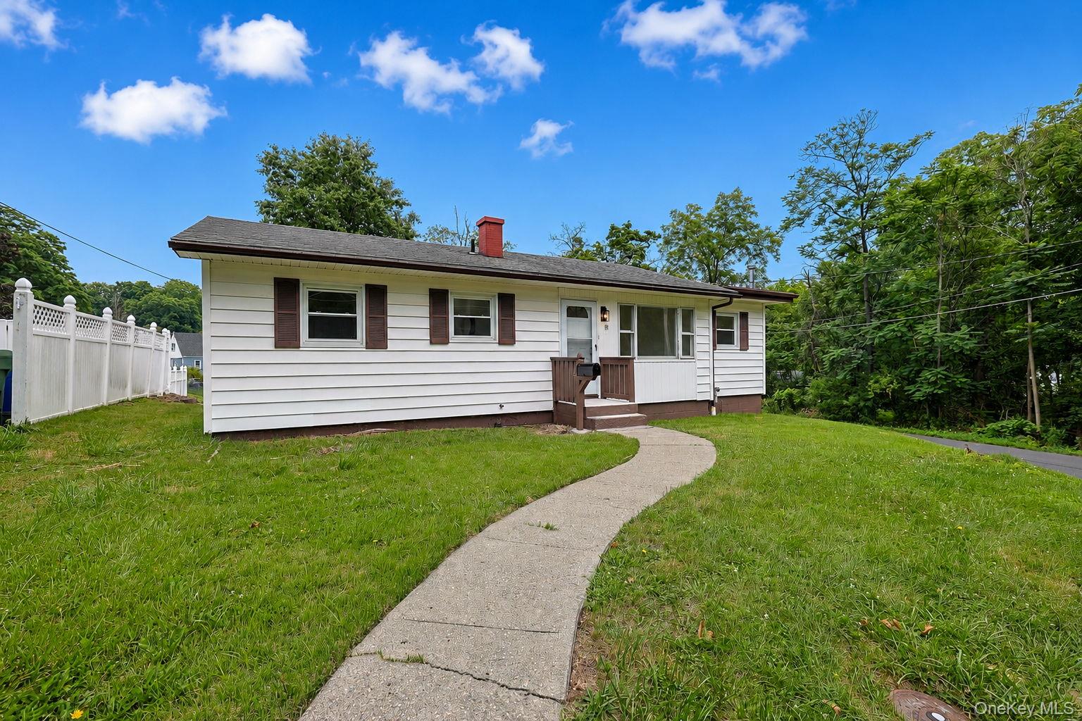 19 Judd Place Property Photo 3