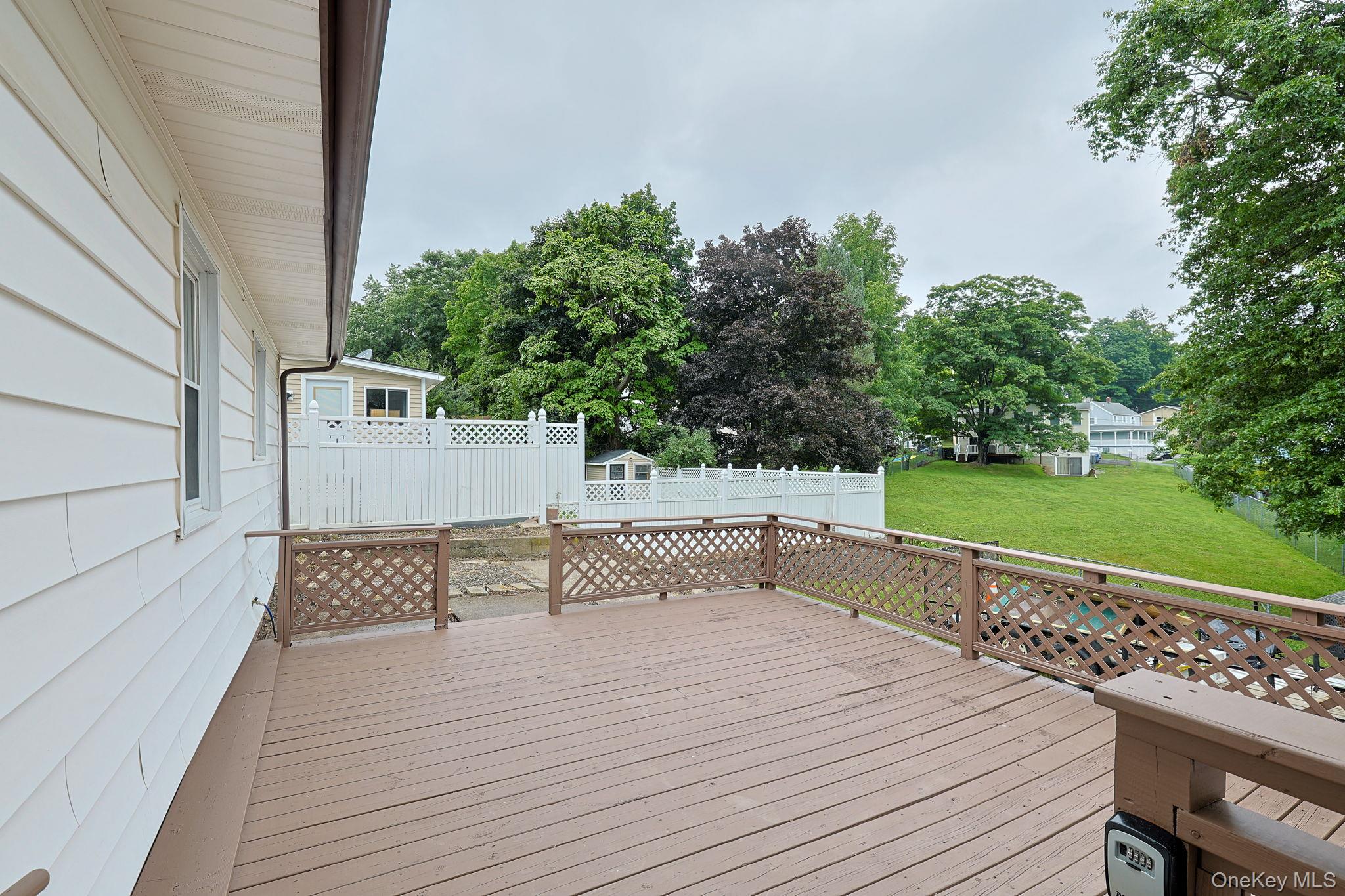 19 Judd Place Property Photo 21