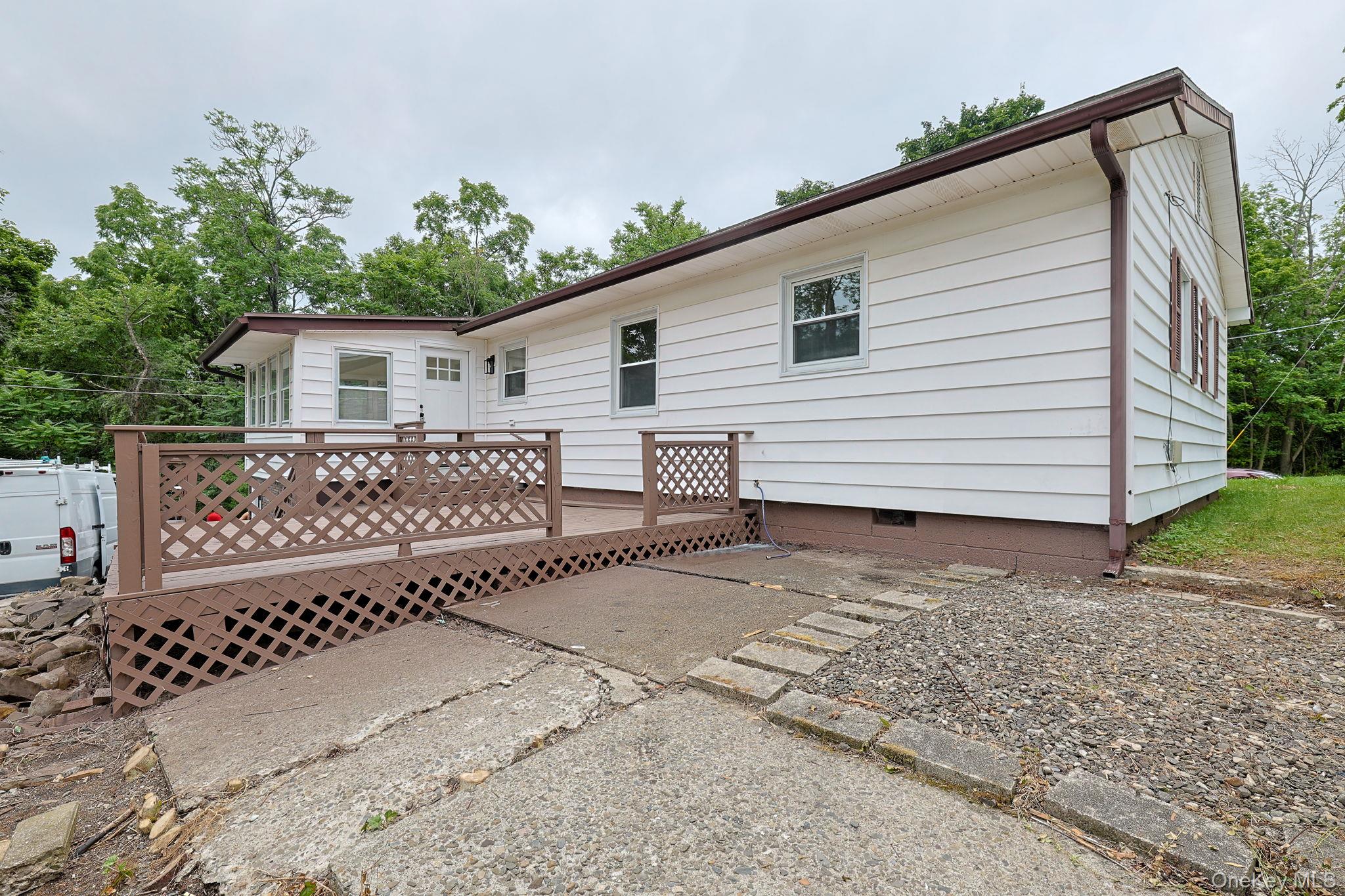 19 Judd Place Property Photo 24