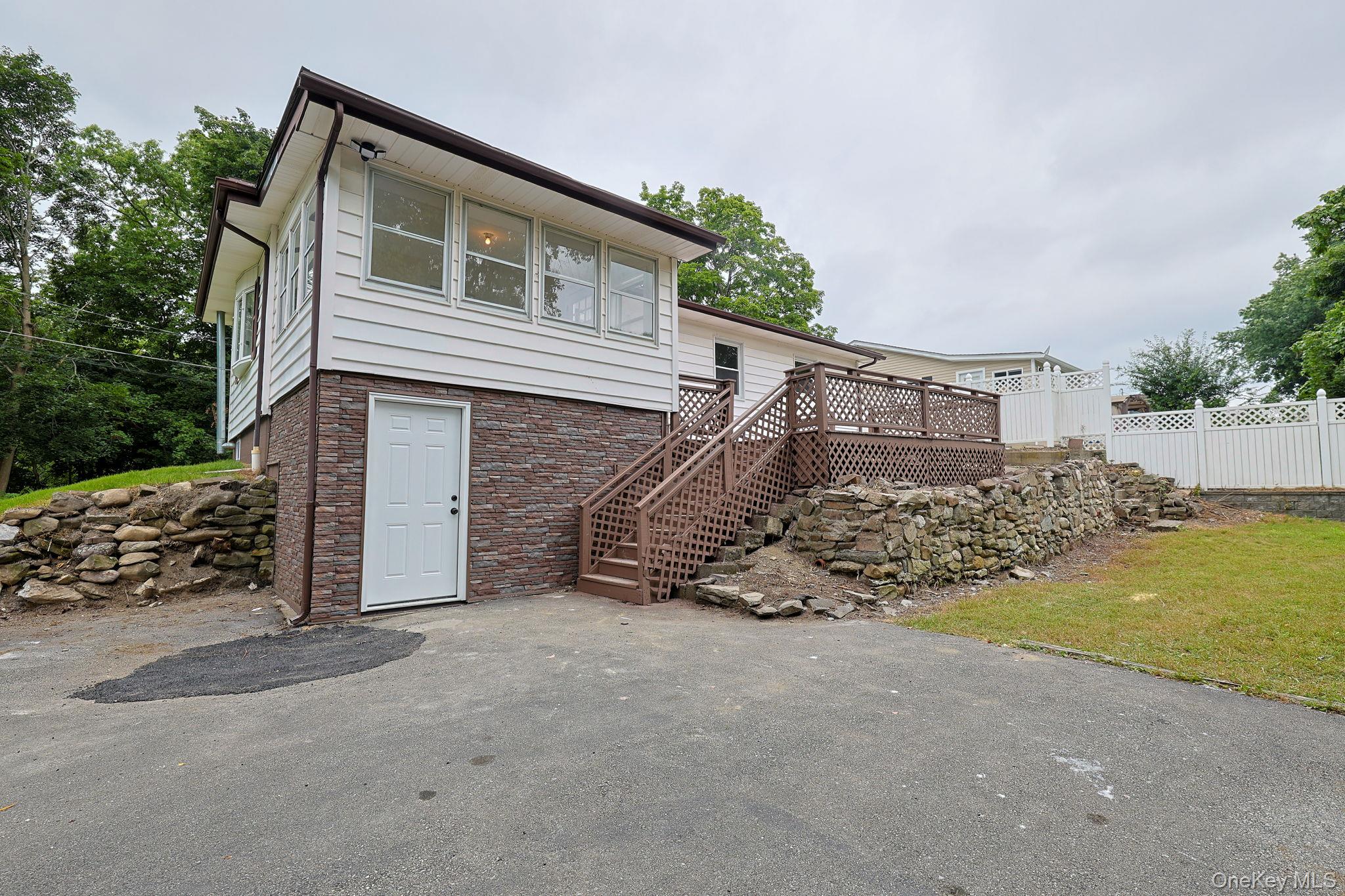 19 Judd Place Property Photo 25