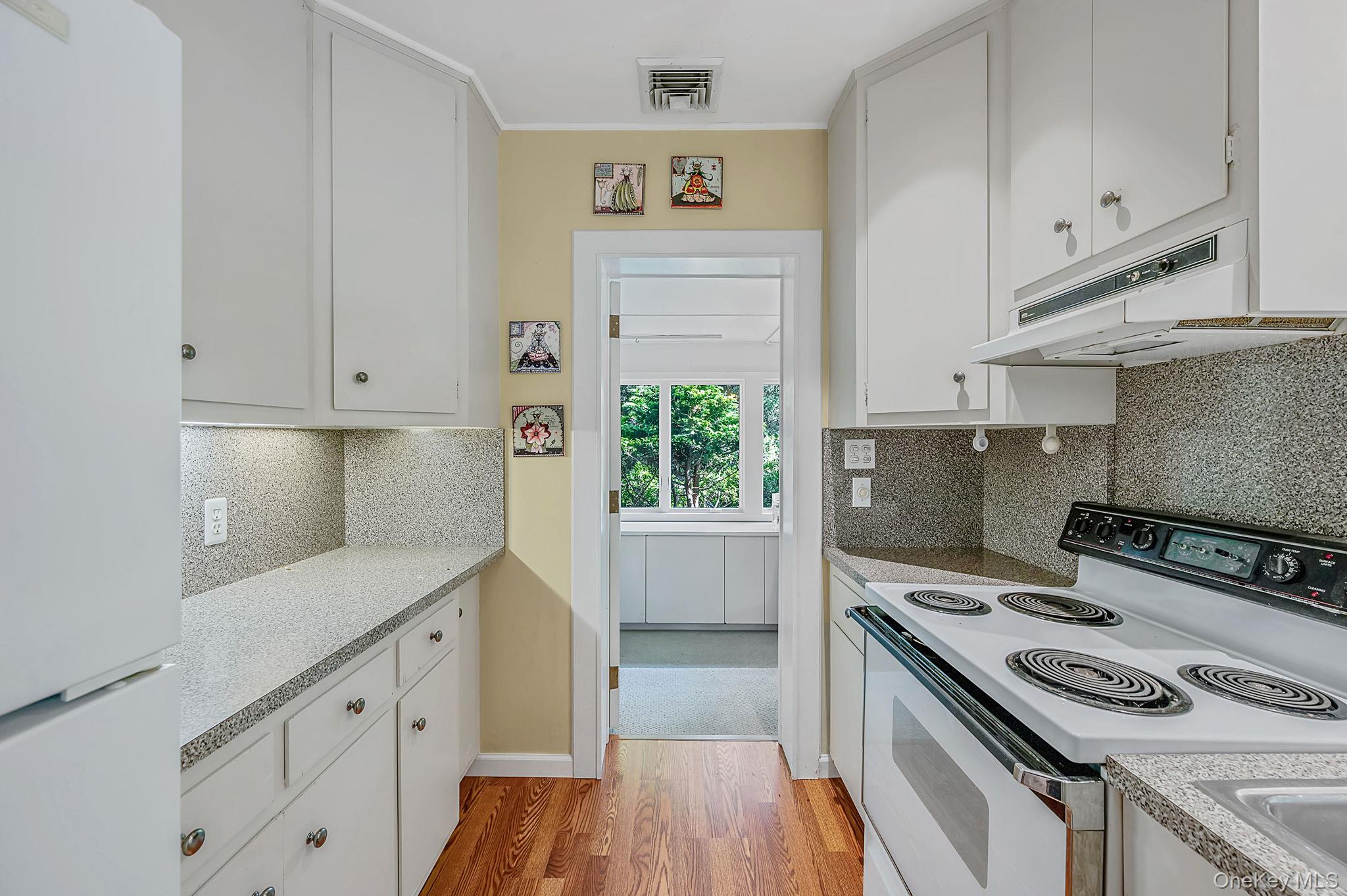 90 Locust Lane Property Photo 15