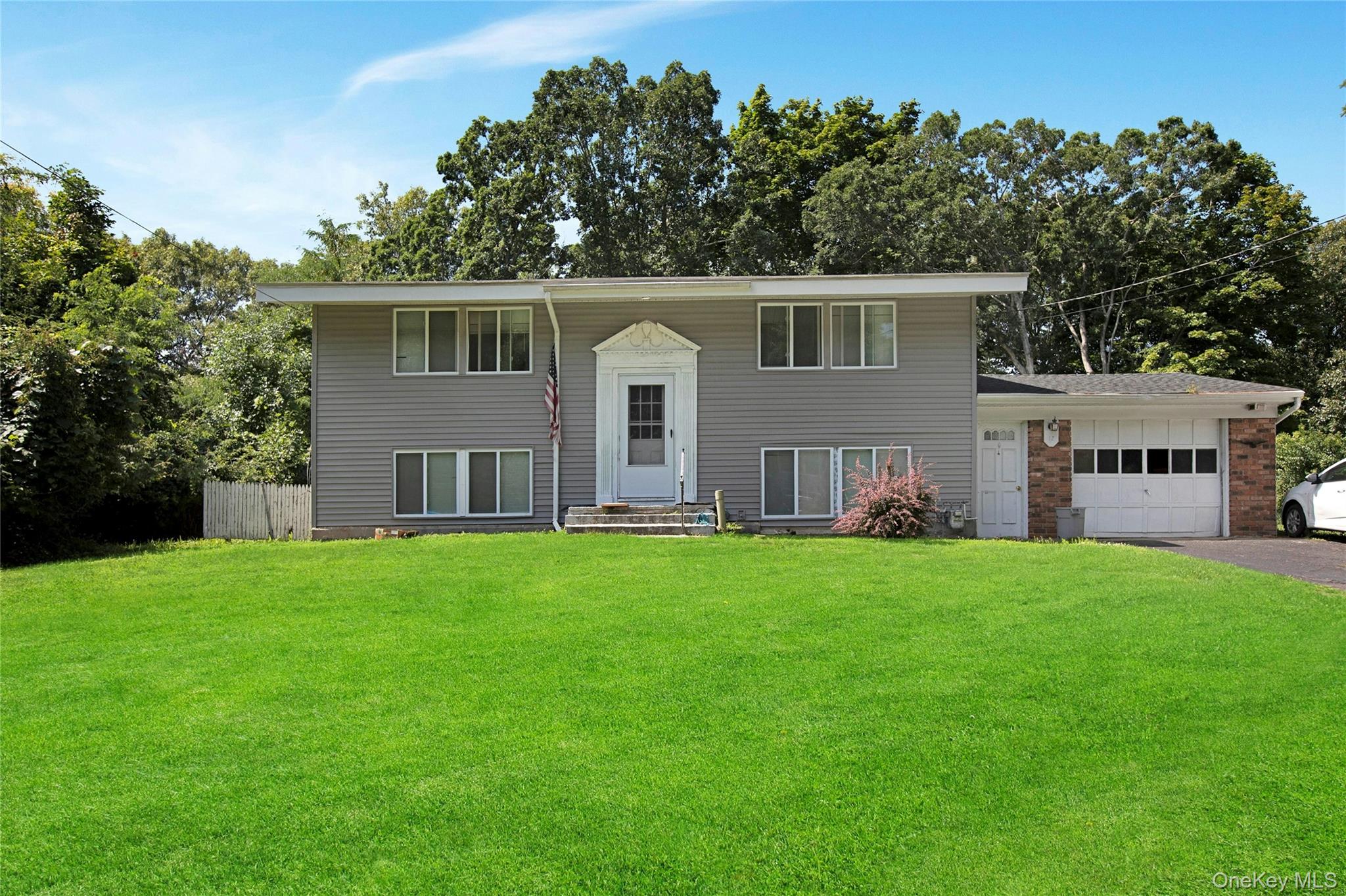 12 Deer Lane Property Photo 1