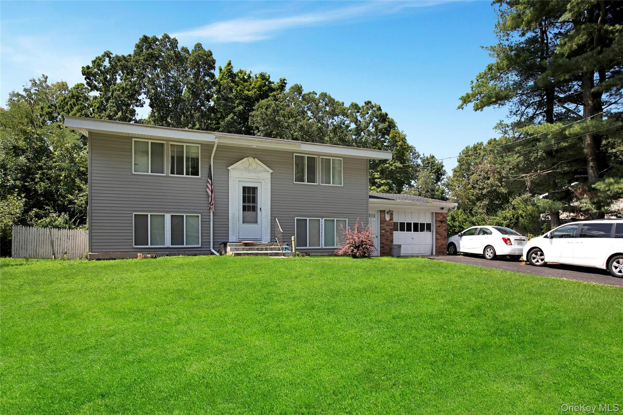 12 Deer Lane Property Photo 2