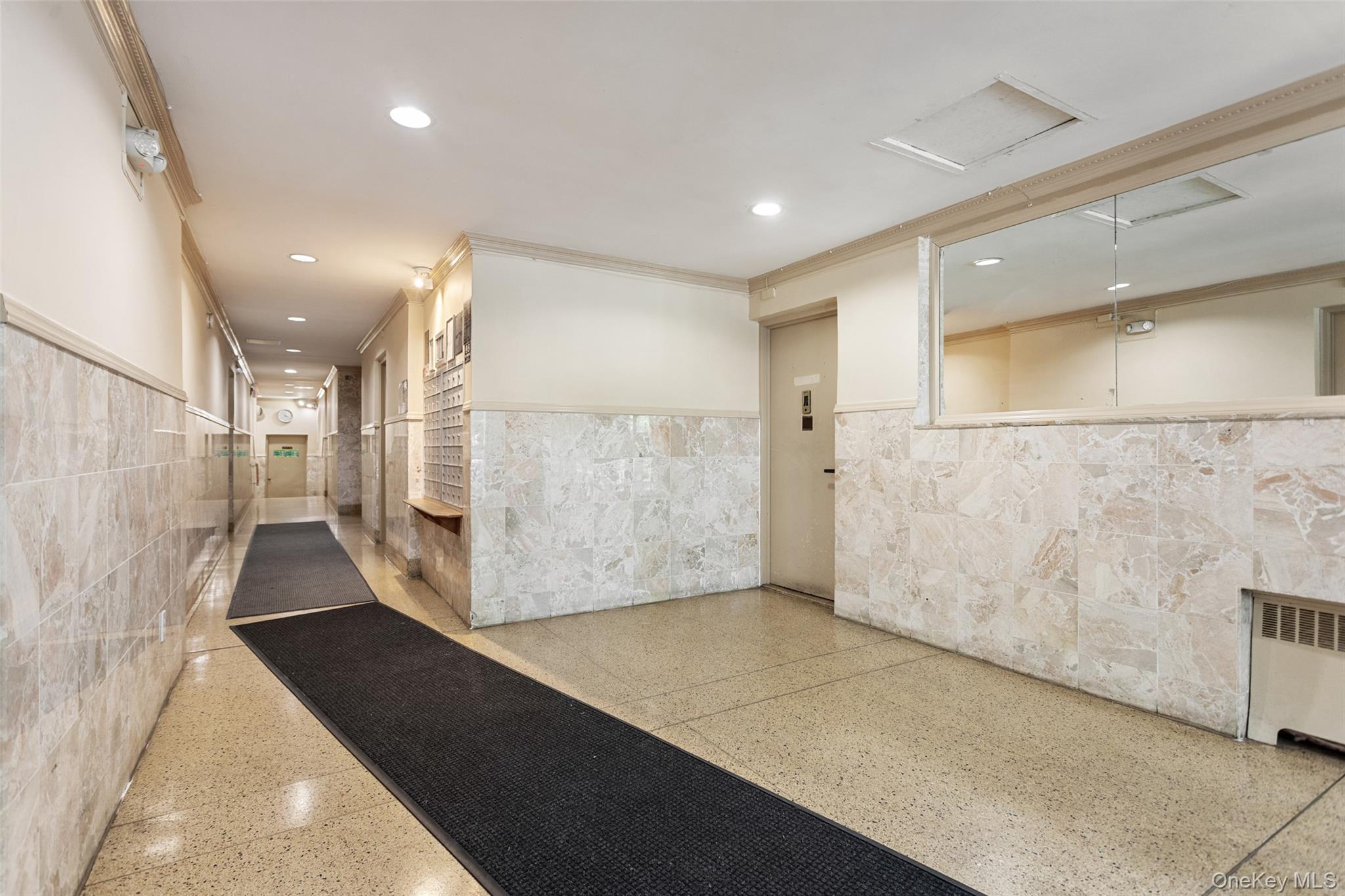 1910 Pelham Parkway 5c Property Photo 2