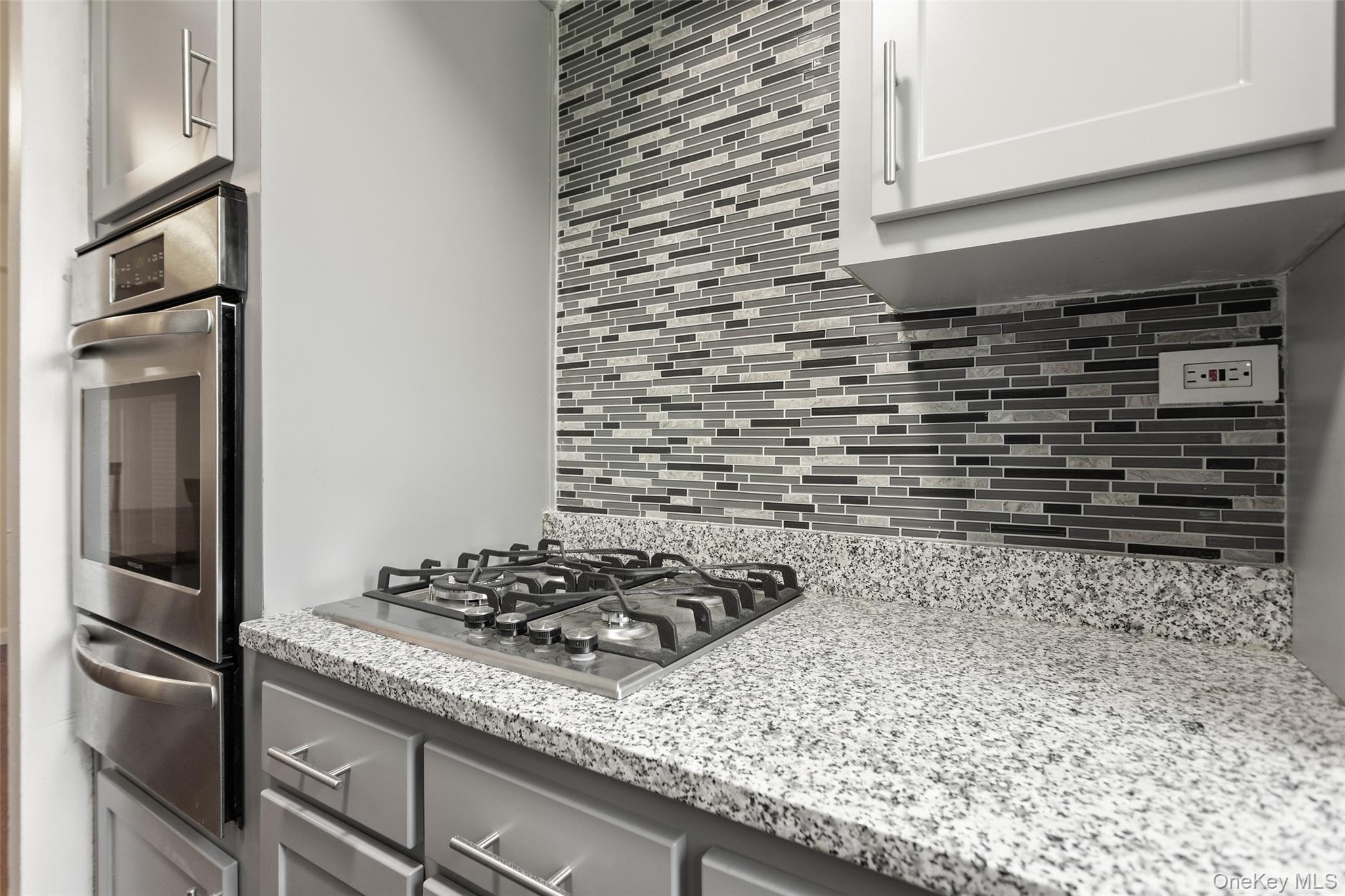 1910 Pelham Parkway 5c Property Photo 10