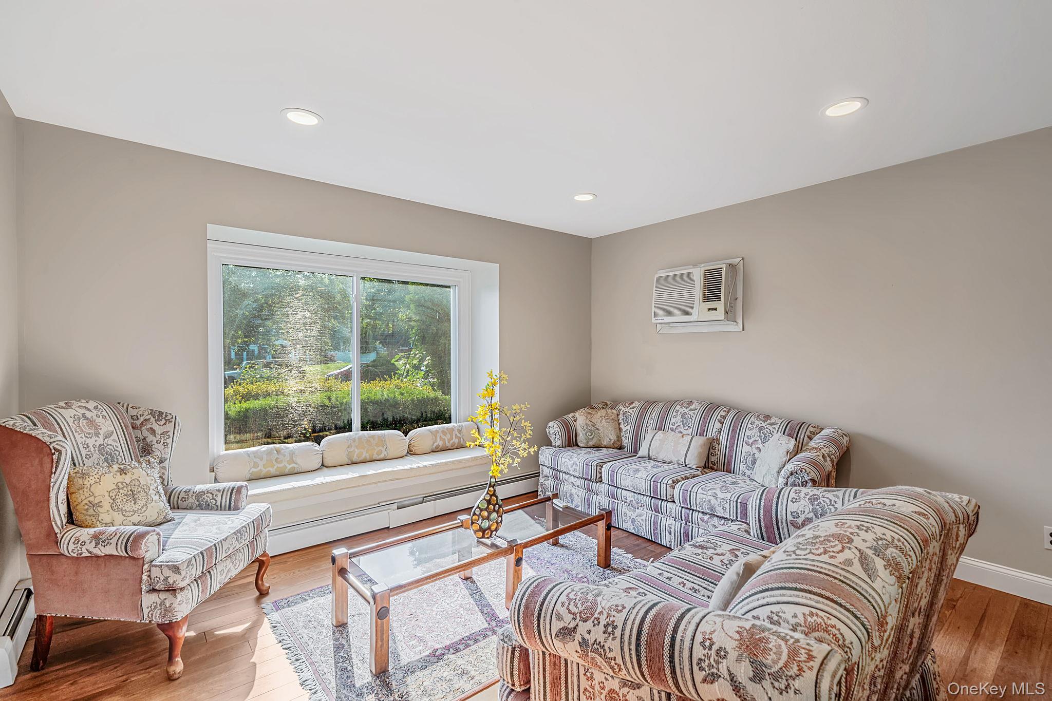 10 Springmeadow Drive Property Photo 10