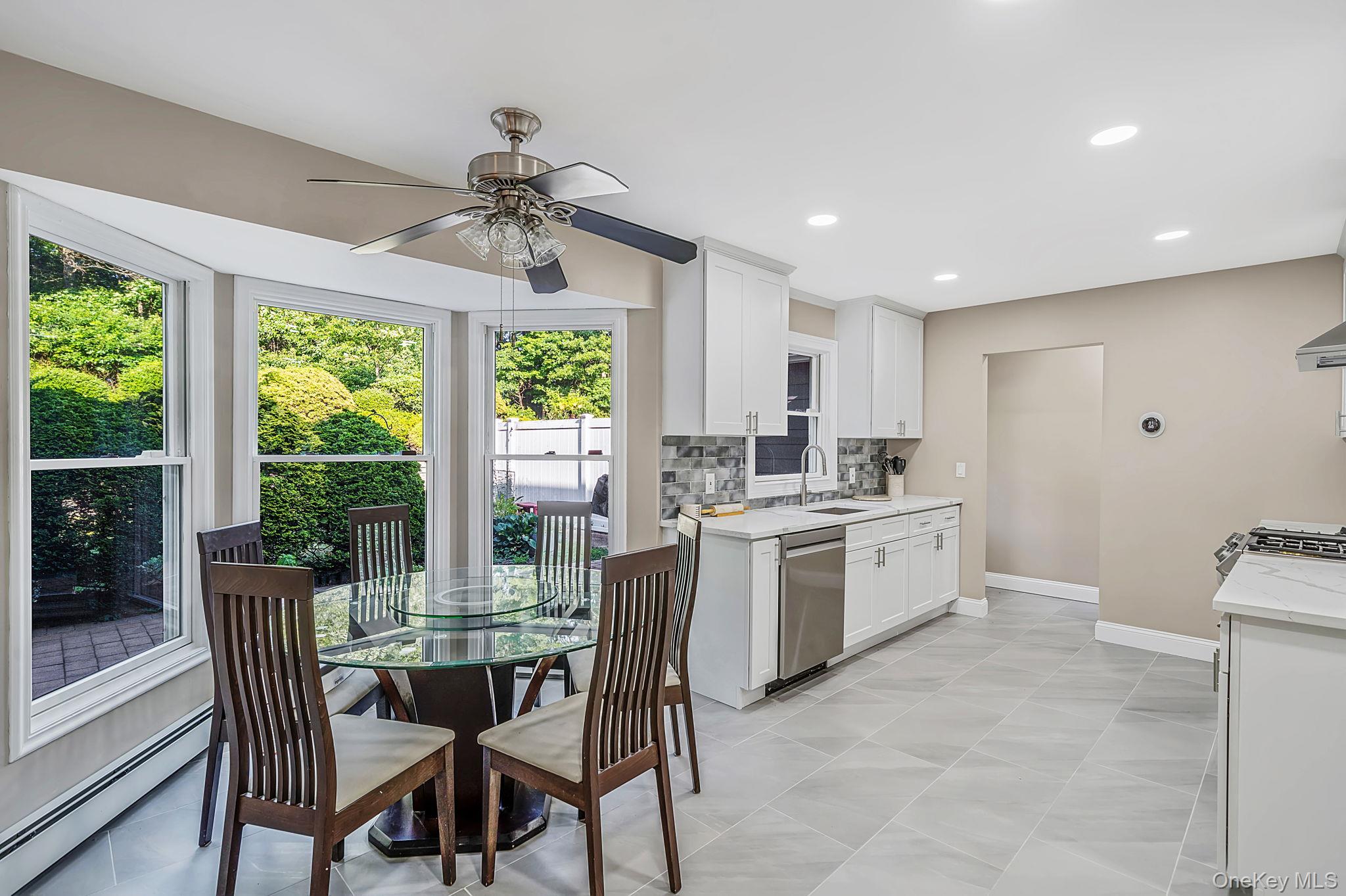 10 Springmeadow Drive Property Photo 16