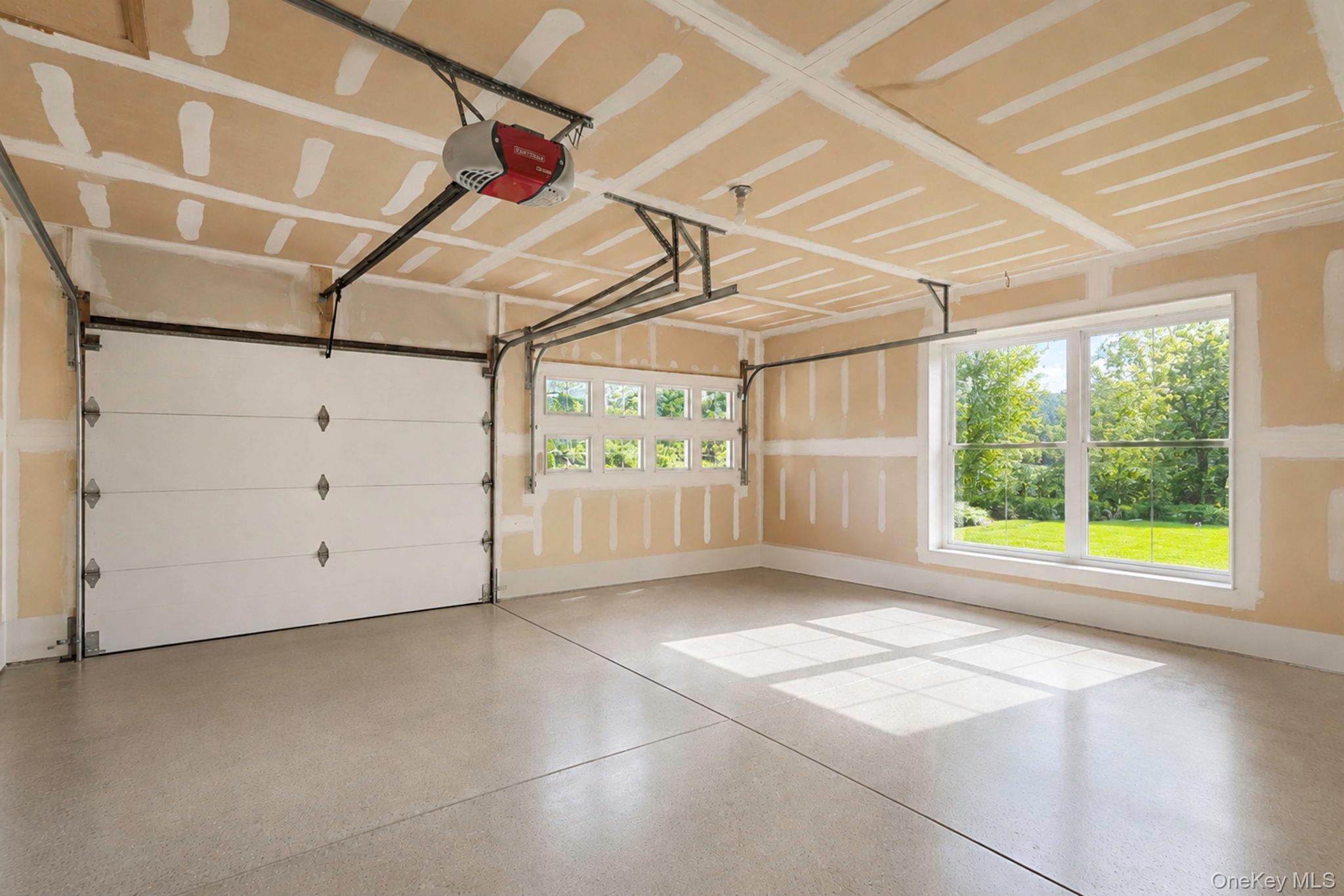 10 Springmeadow Drive Property Photo 18