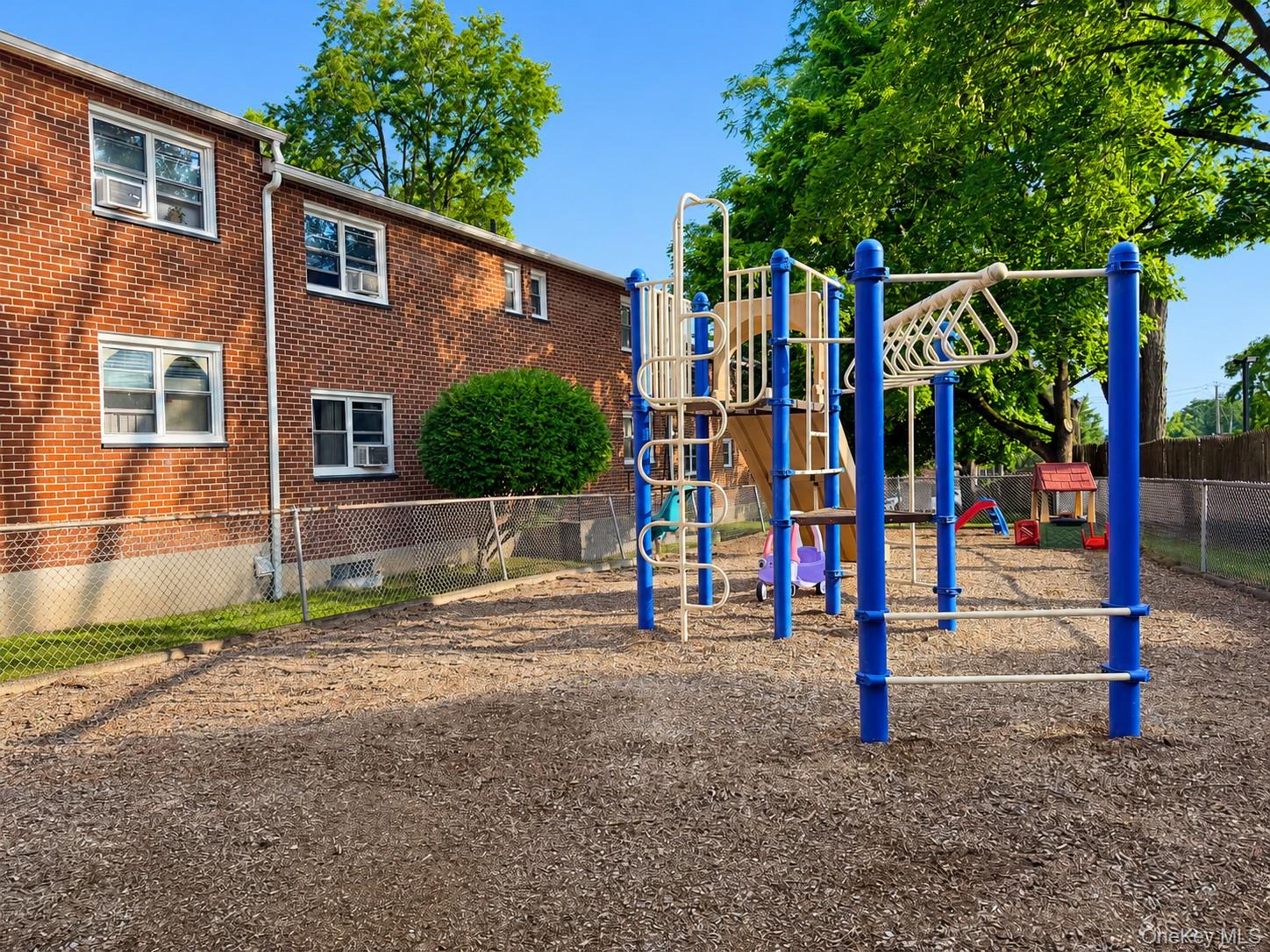 150 Charter Circle 150 Property Photo 27