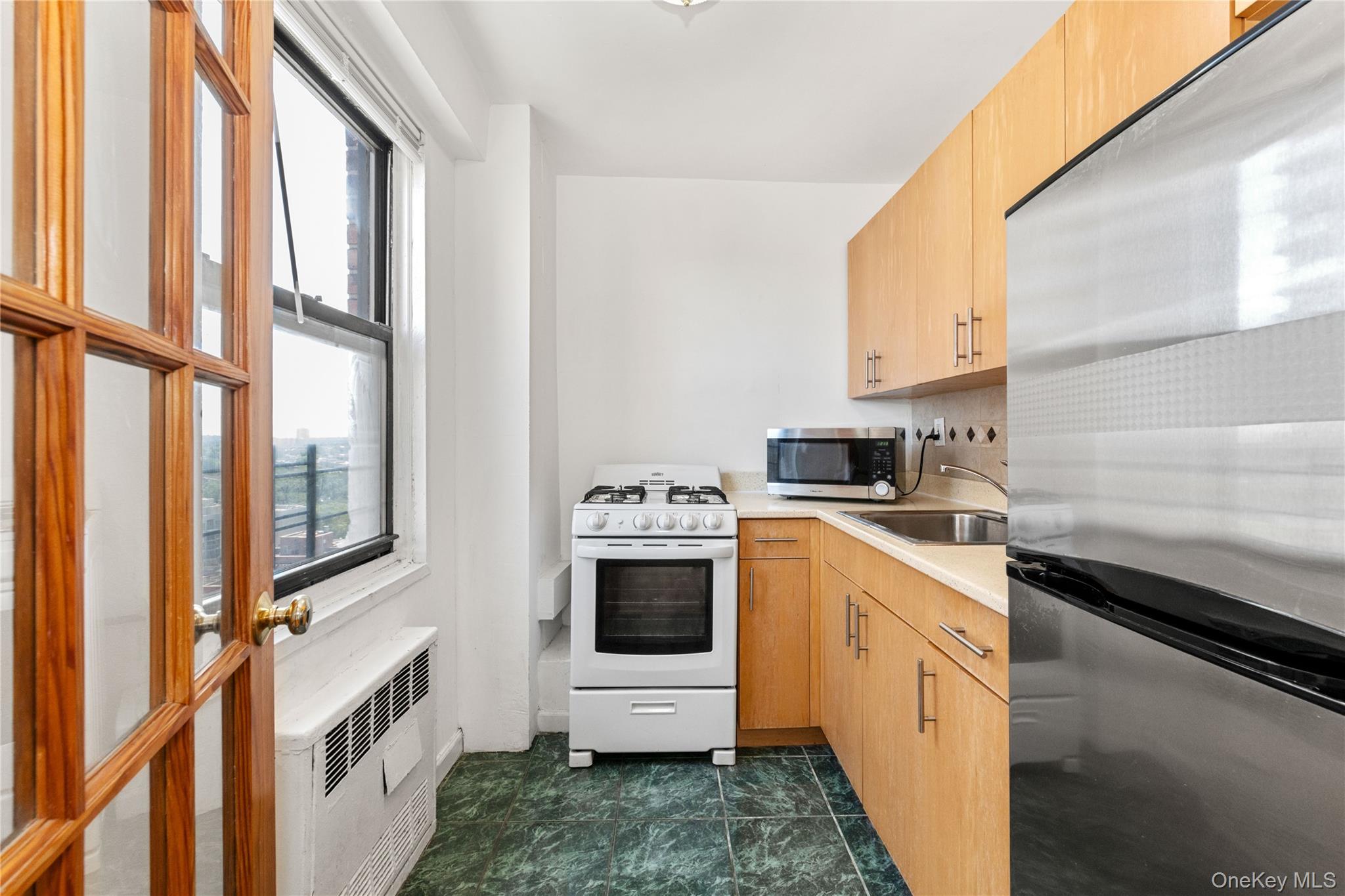 42-55 Colden Street 15j Property Photo 5