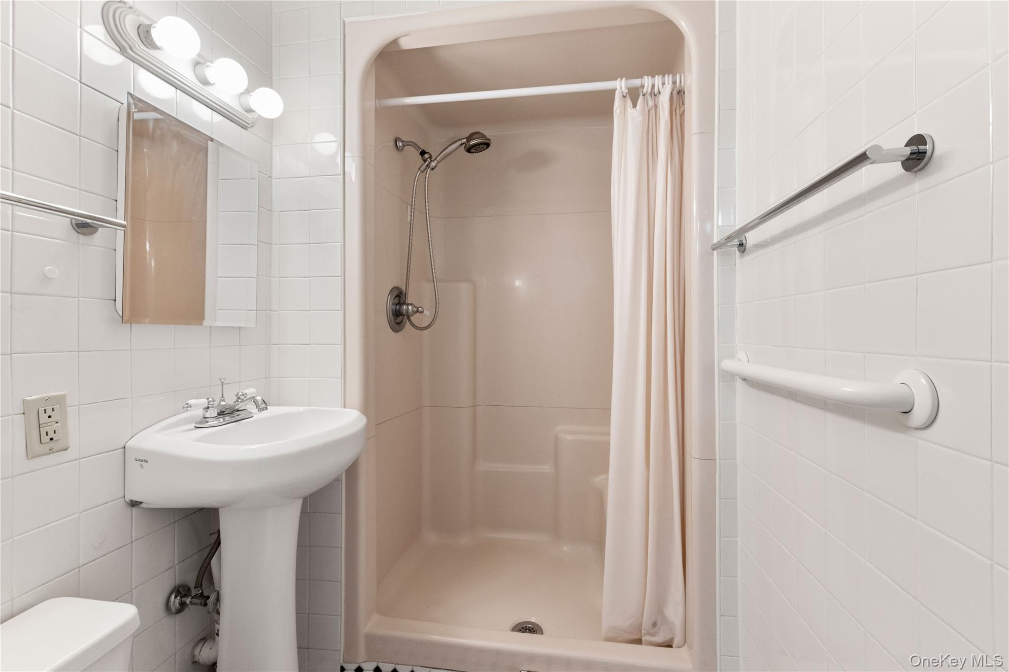 42-55 Colden Street 15j Property Photo 6