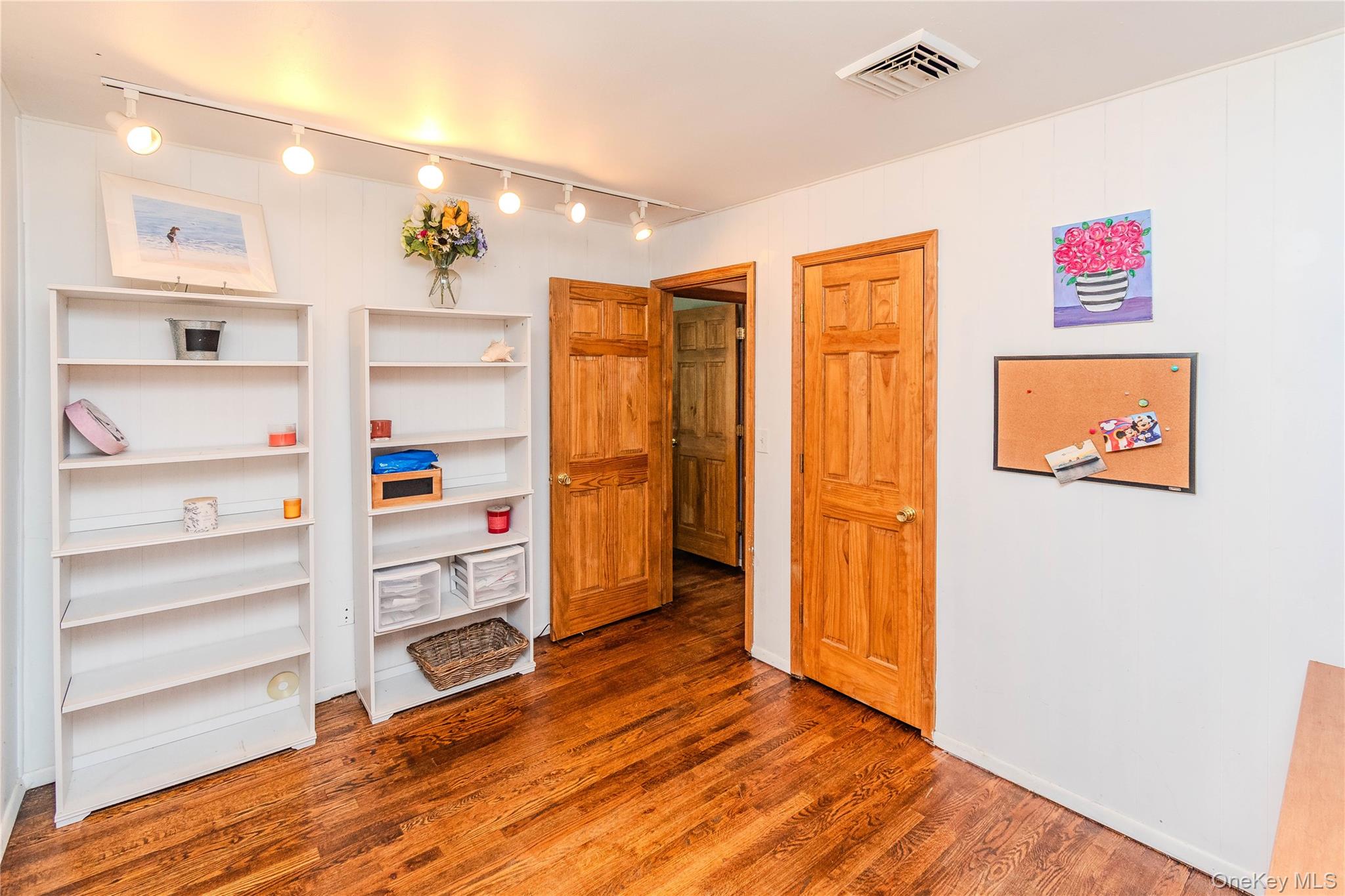13 Hewlett Road Property Photo 24