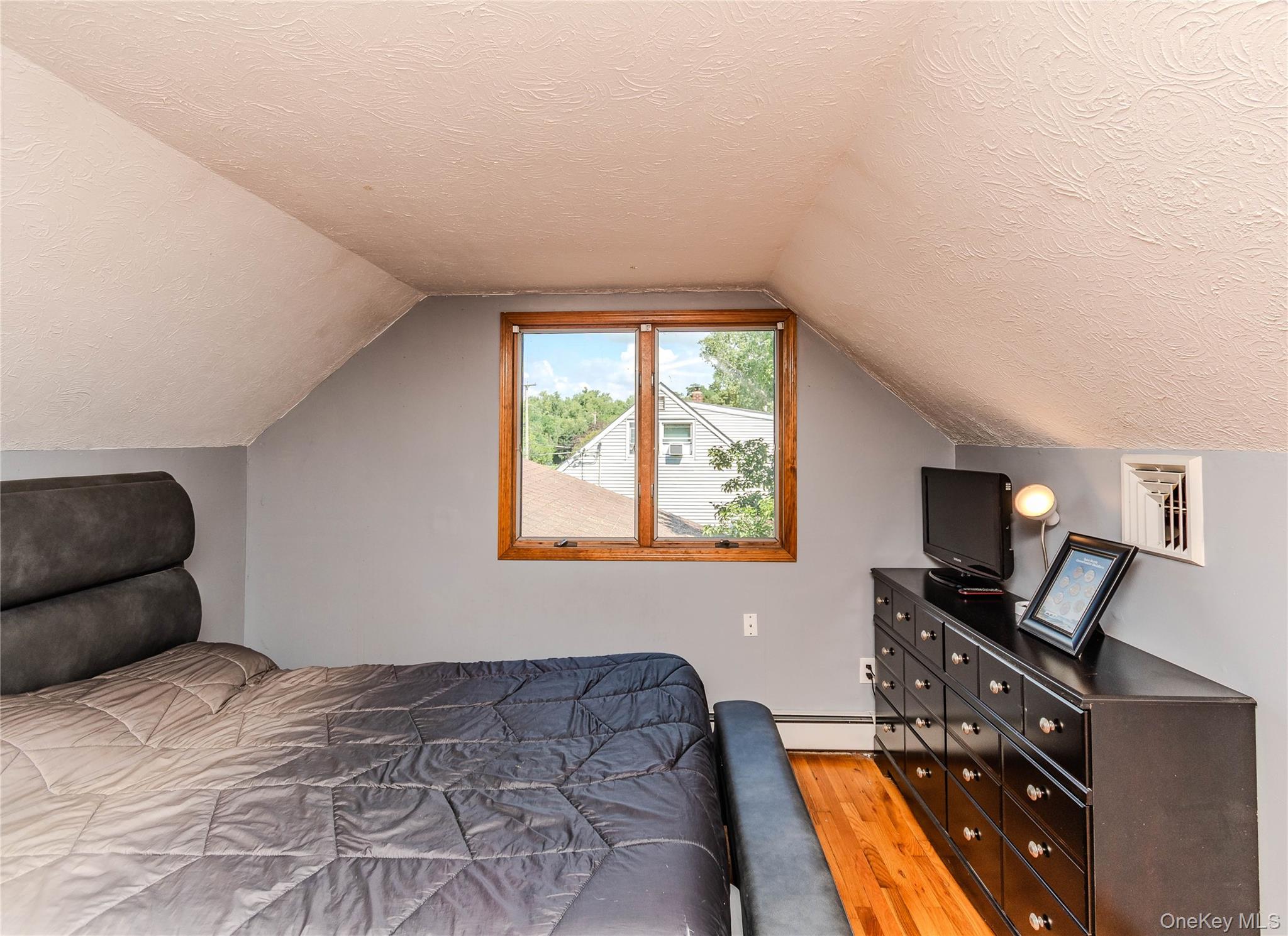 13 Hewlett Road Property Photo 29