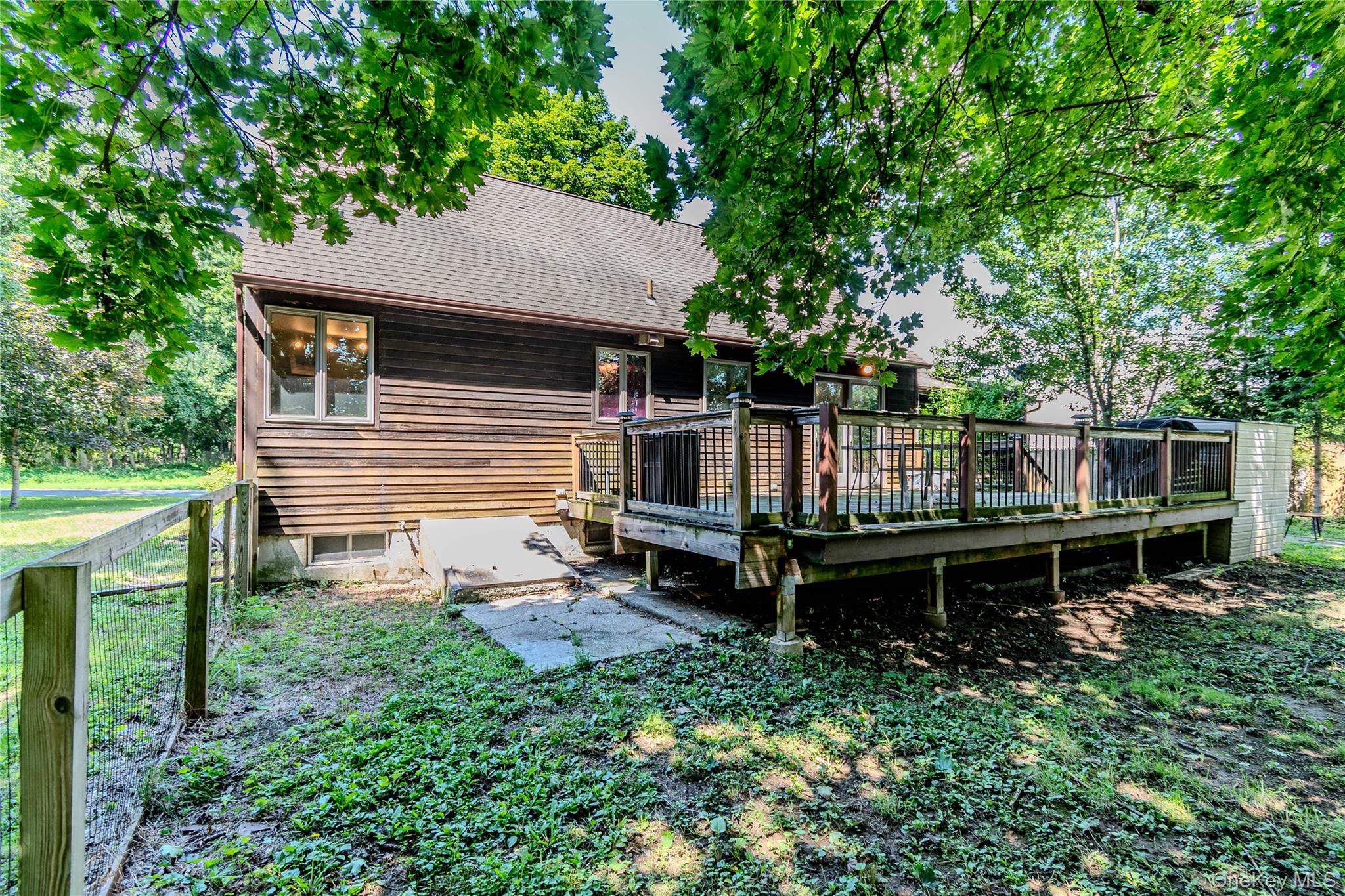 13 Hewlett Road Property Photo 36