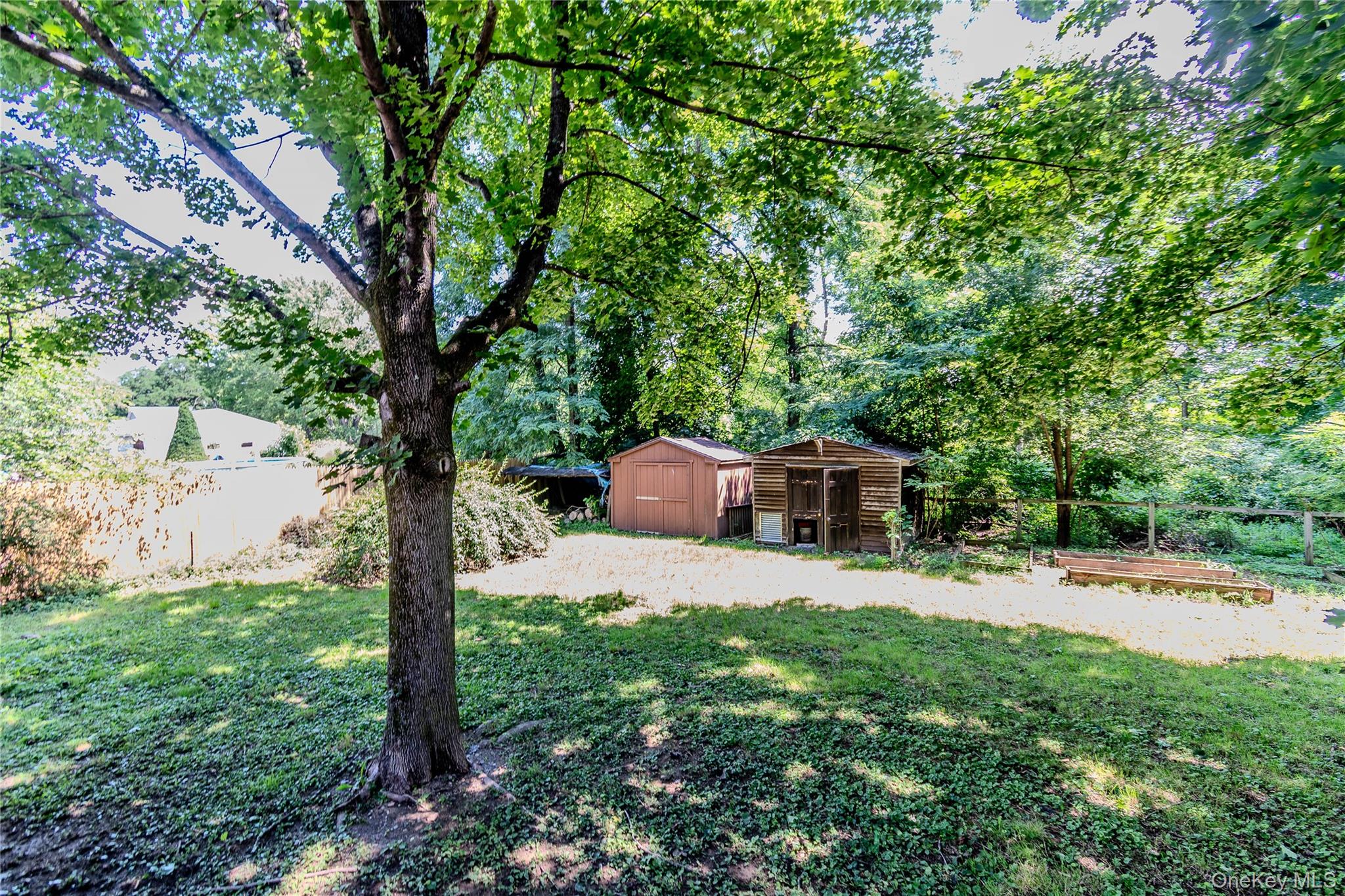 13 Hewlett Road Property Photo 39