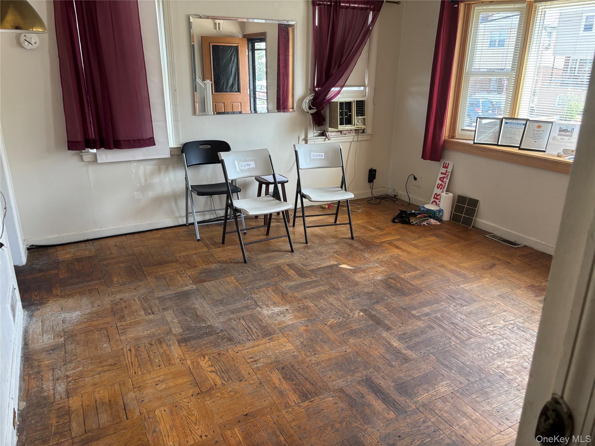 3251 Fairmount Avenue Property Photo 8