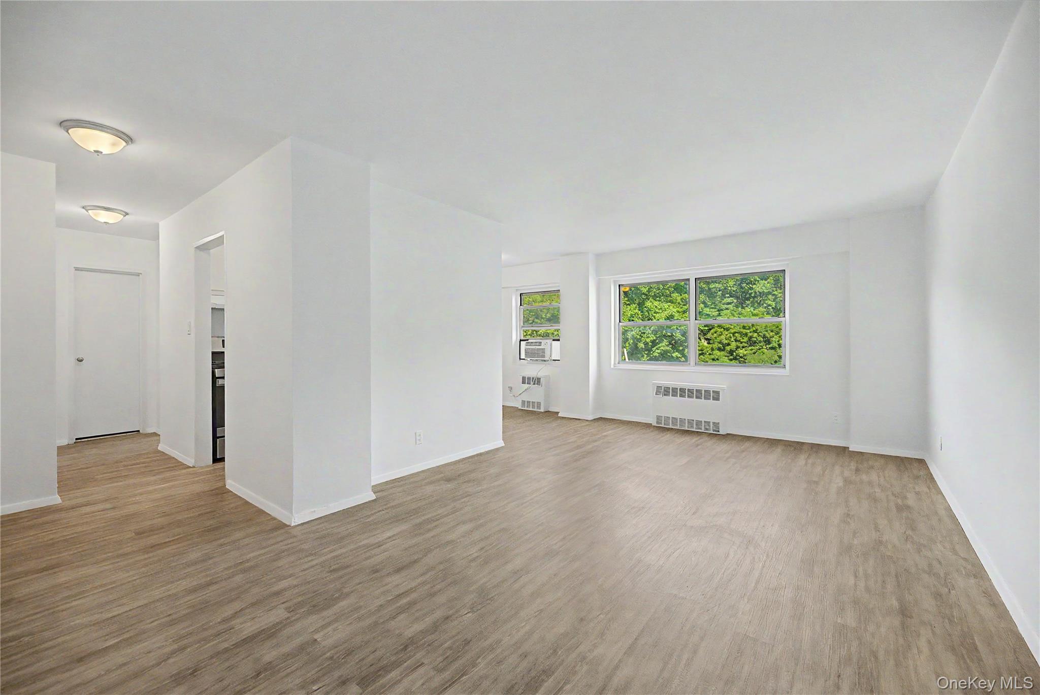 3130 Irwin Avenue 6g Property Photo 2