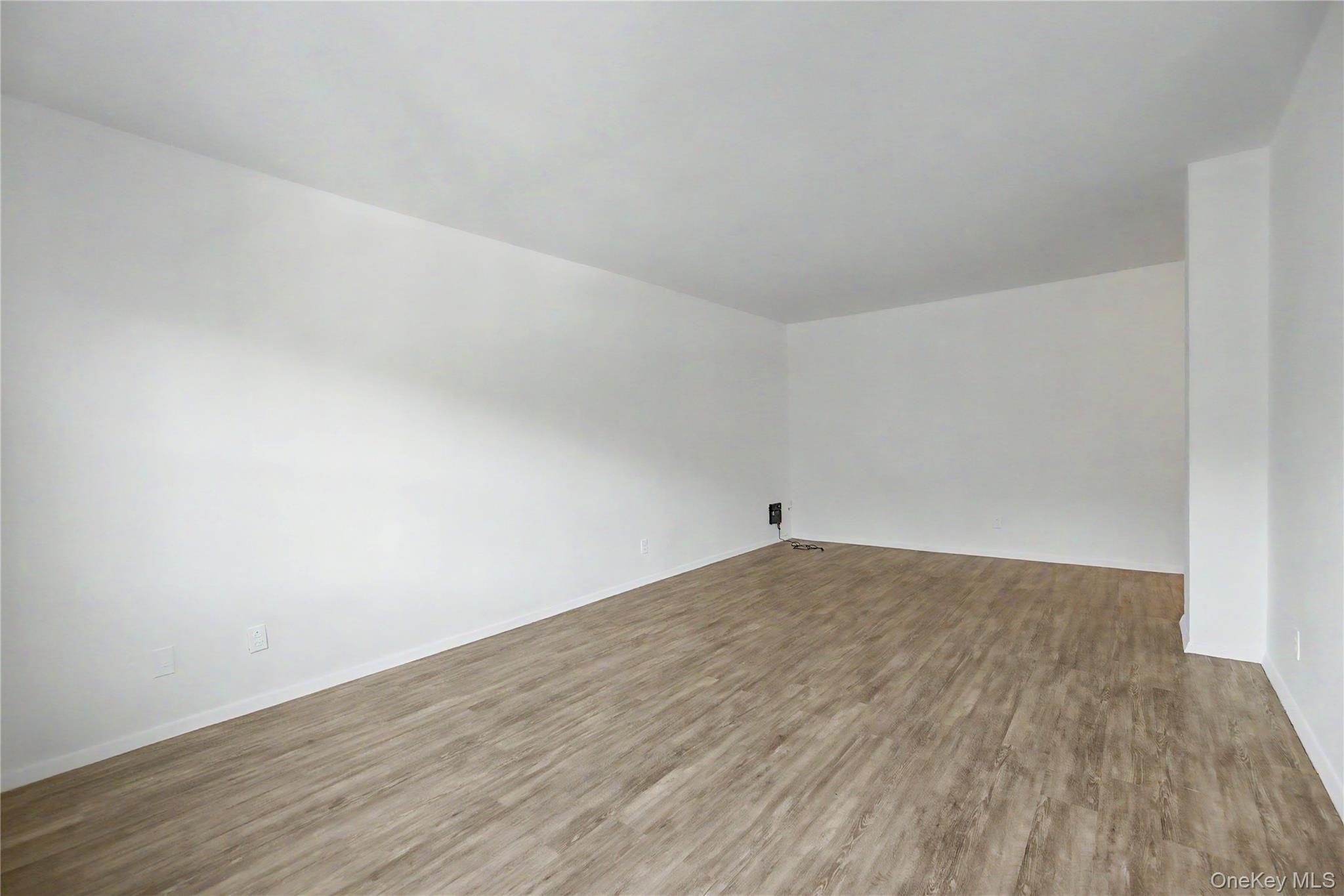3130 Irwin Avenue 6g Property Photo 5