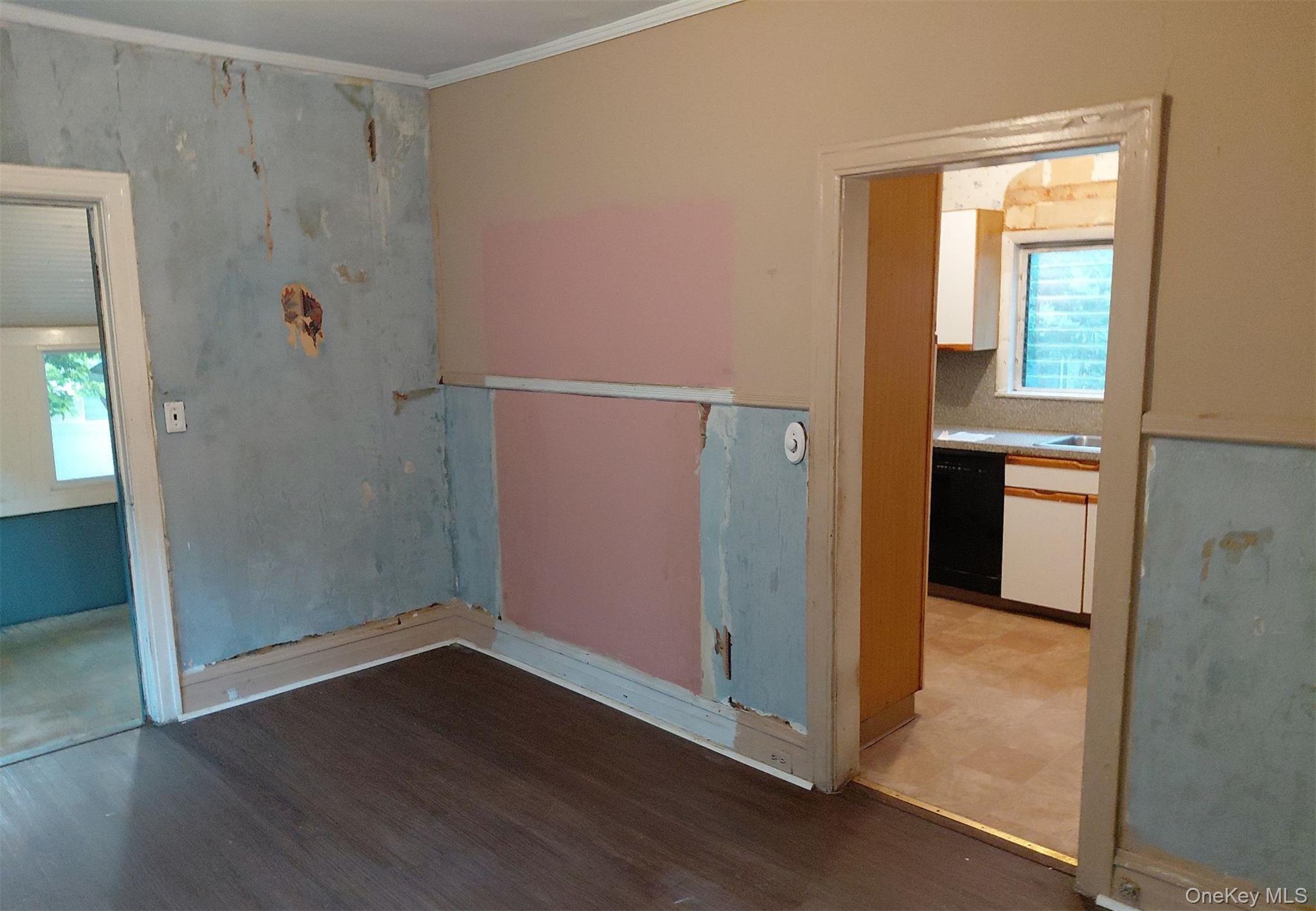 211 Egmont Avenue Property Photo 7