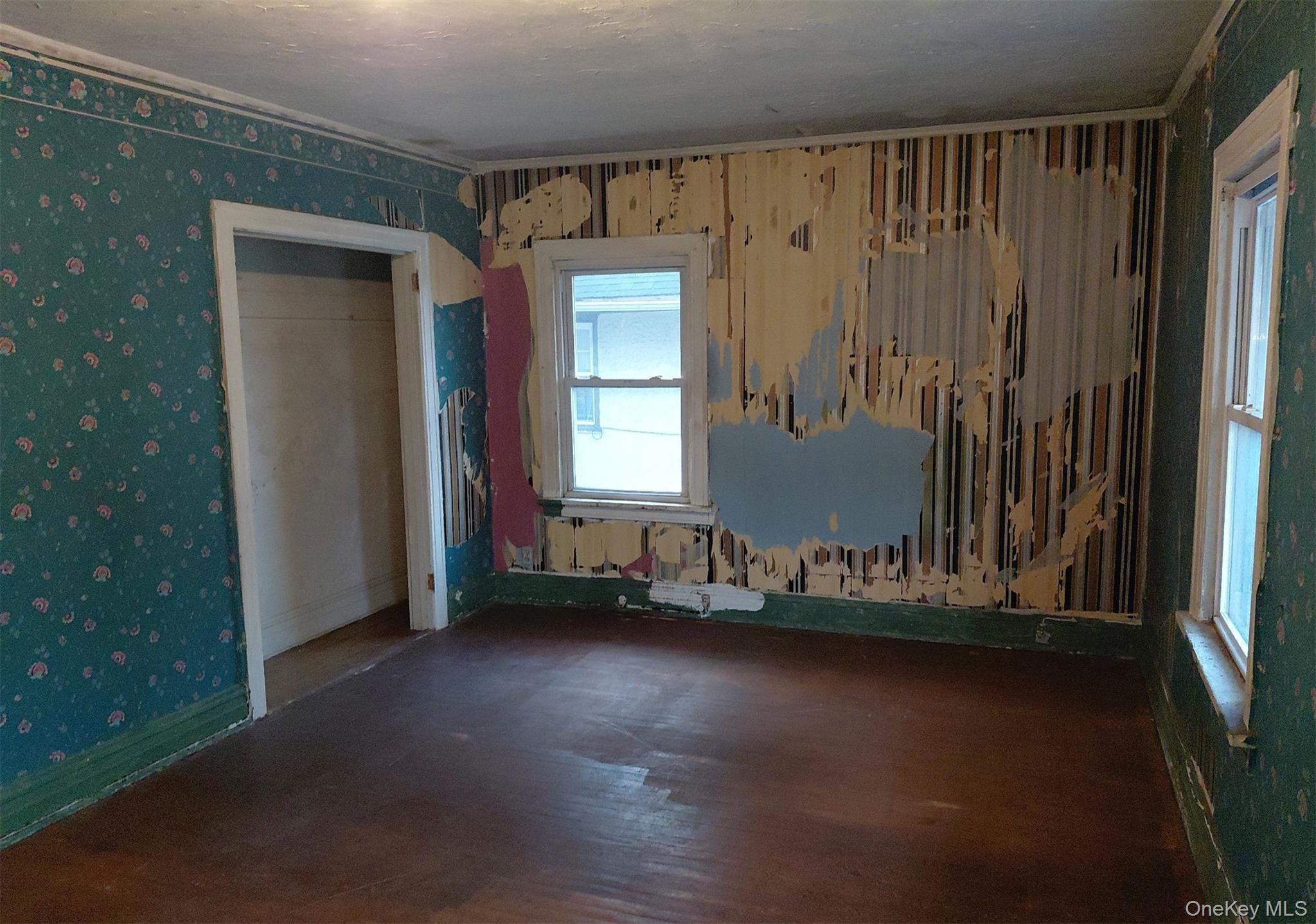 211 Egmont Avenue Property Photo 13