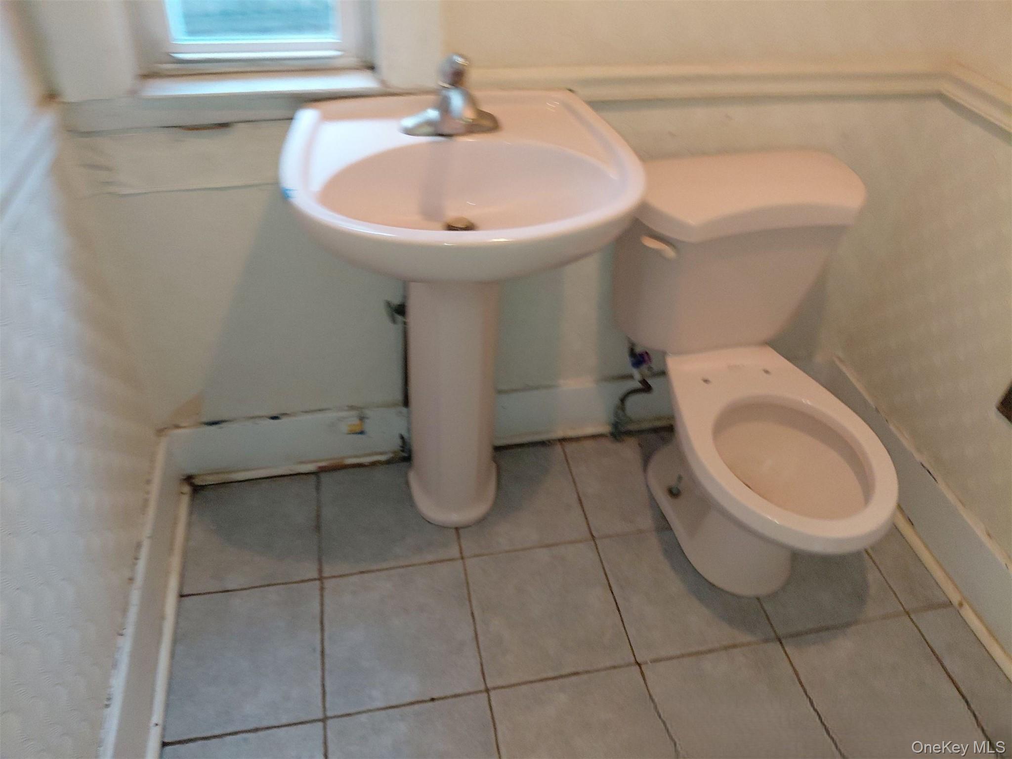 211 Egmont Avenue Property Photo 15