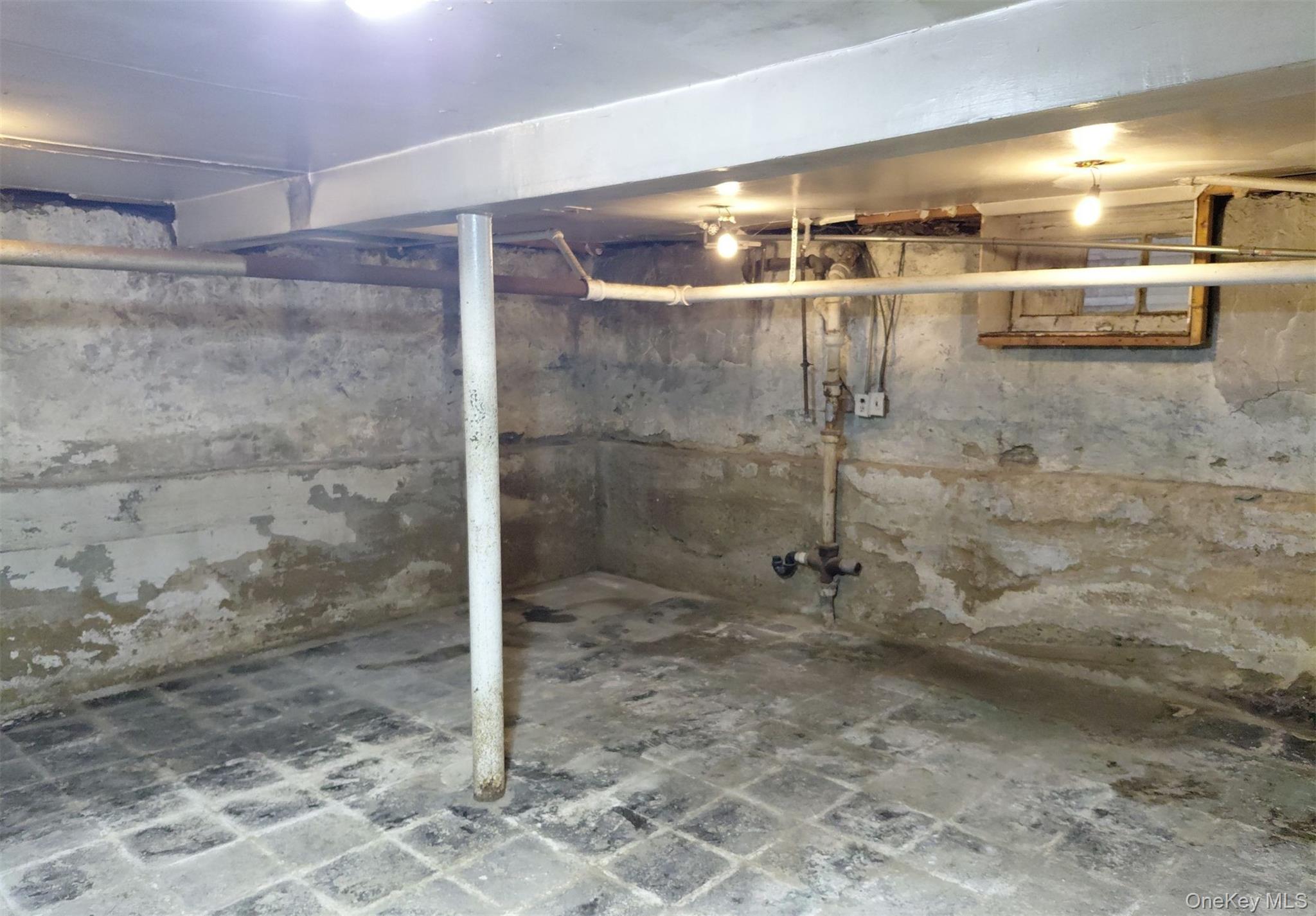 211 Egmont Avenue Property Photo 20