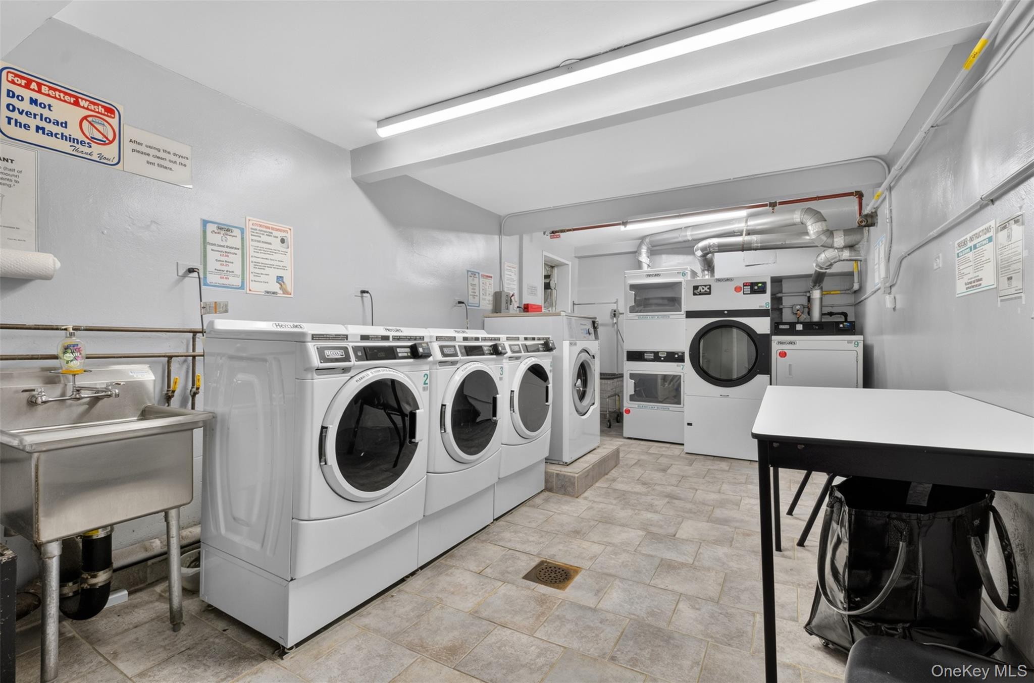 241-20 Northern Blvd 3p Property Photo 22