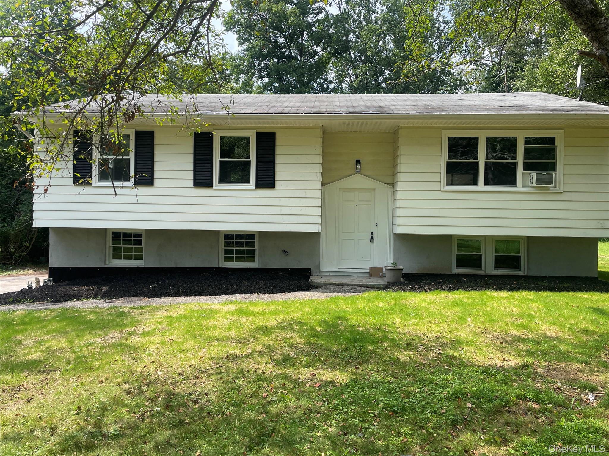 15 Vandewater Drive Property Photo 4