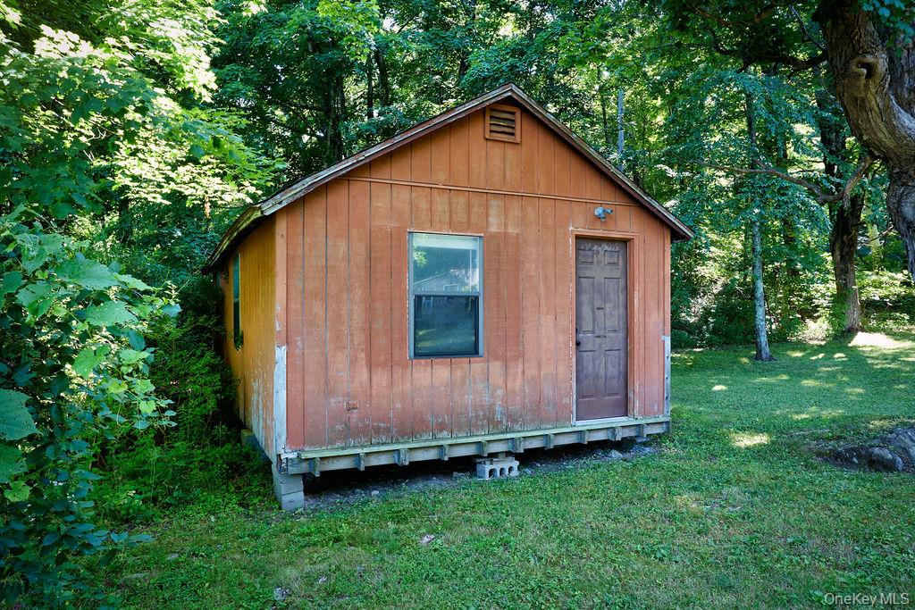 10 Dickman Farm Road Property Photo 10