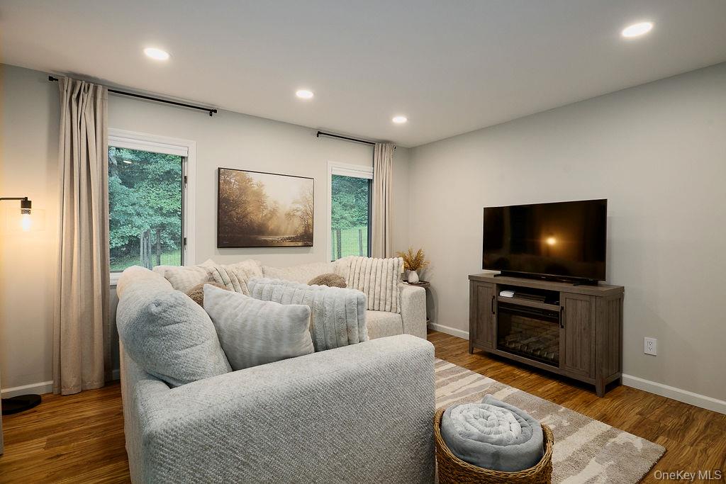 10 Dickman Farm Road Property Photo 31