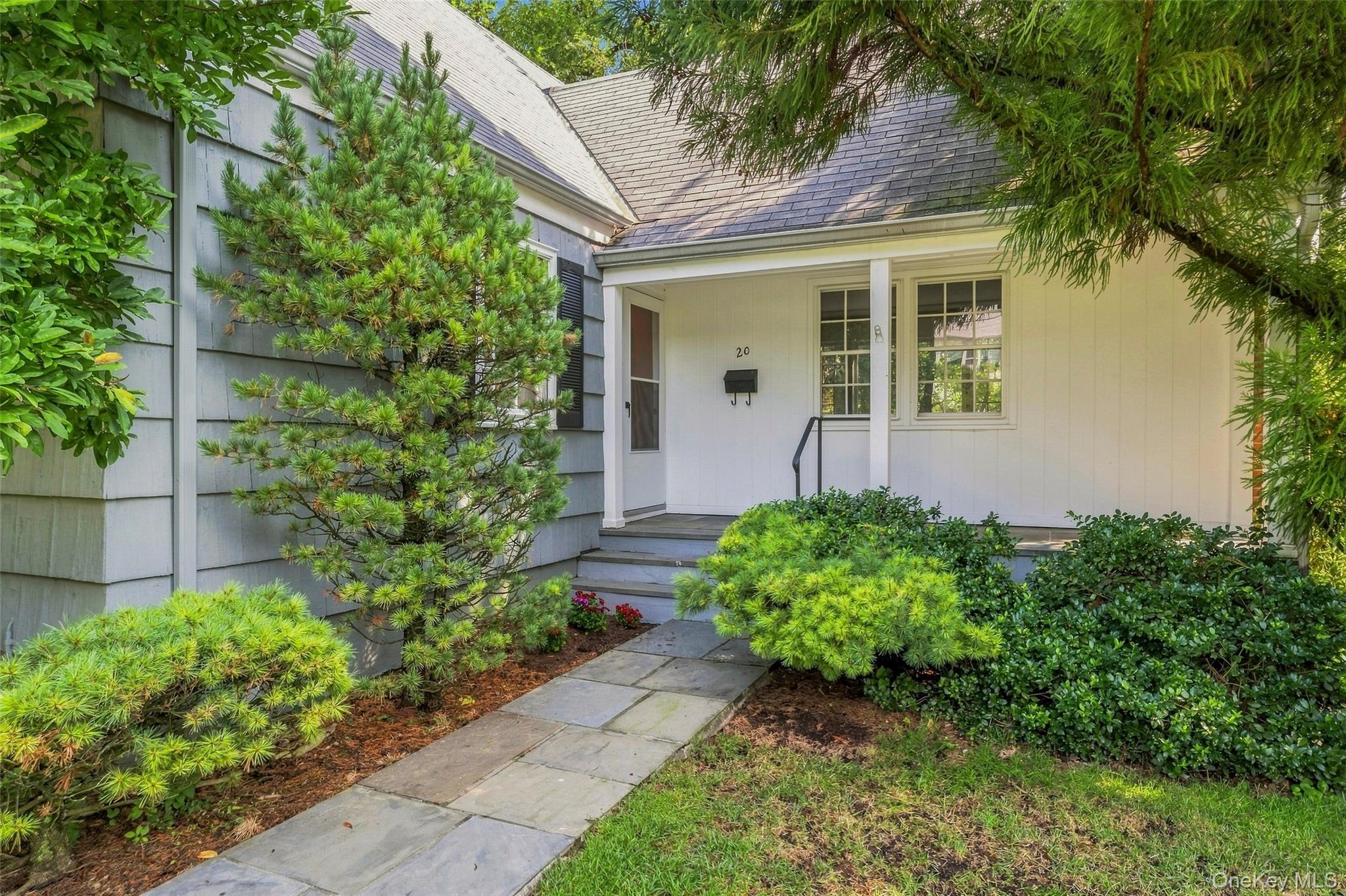 20 Bird Place Property Photo 2