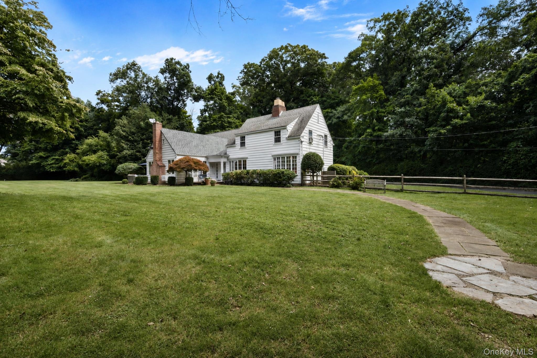 1 Stonegate Lane Property Photo 1