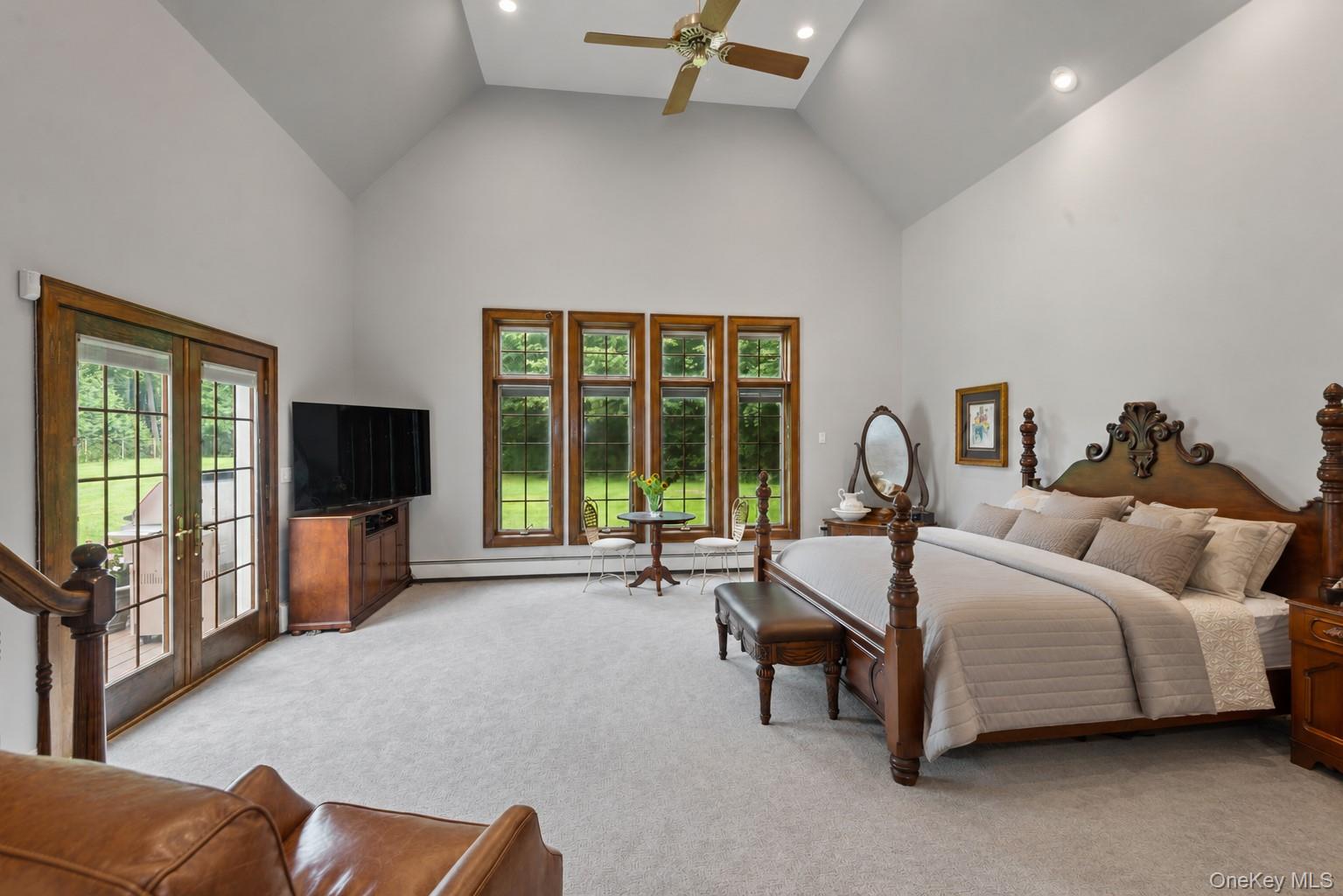 1 Stonegate Lane Property Photo 11