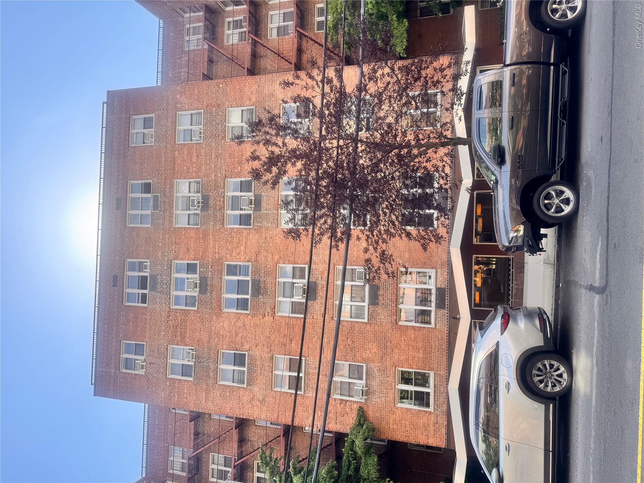 34-20 Parsons Boulevard 2H Property Photo 1