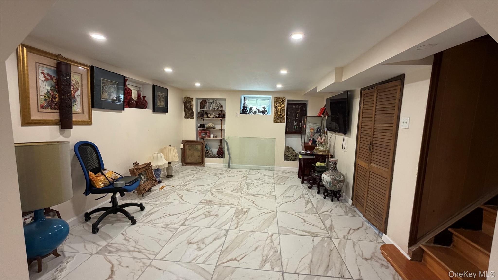 50-27 192nd Street Property Photo 10