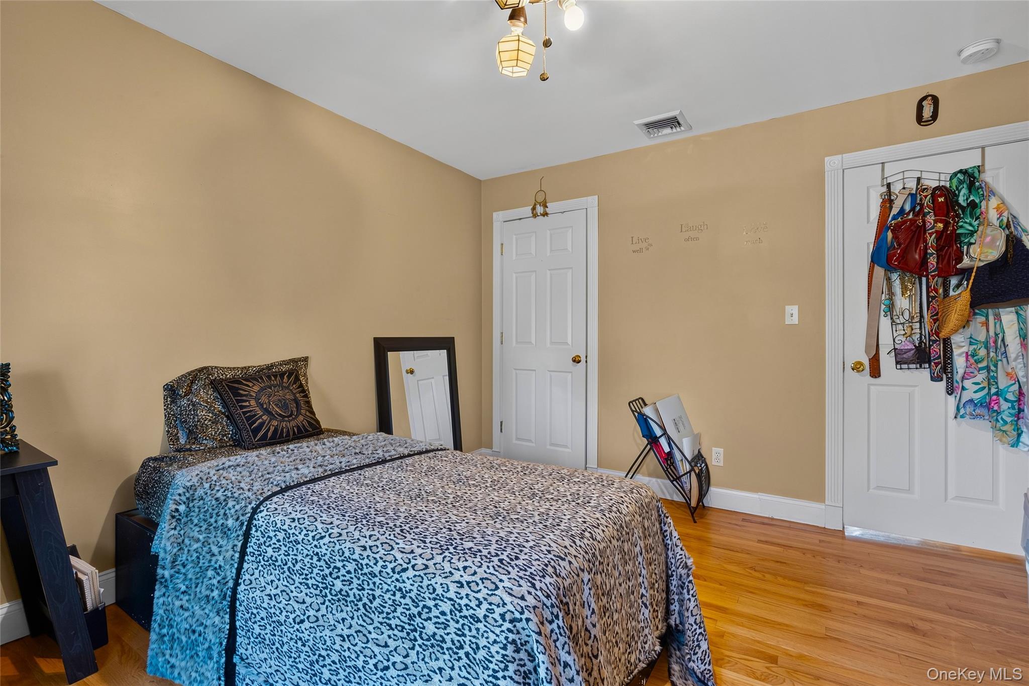 696 Hewlett Street Property Photo 34