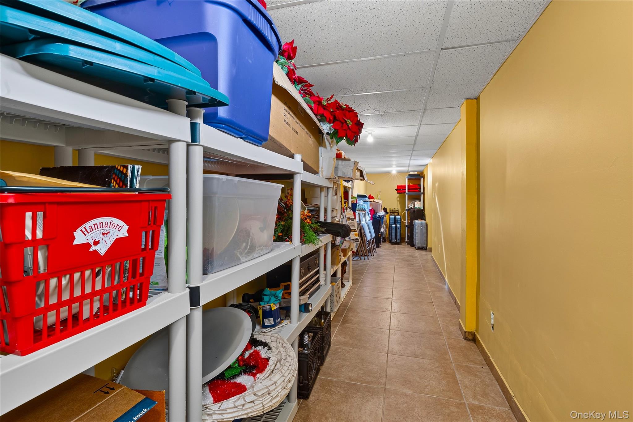 696 Hewlett Street Property Photo 41