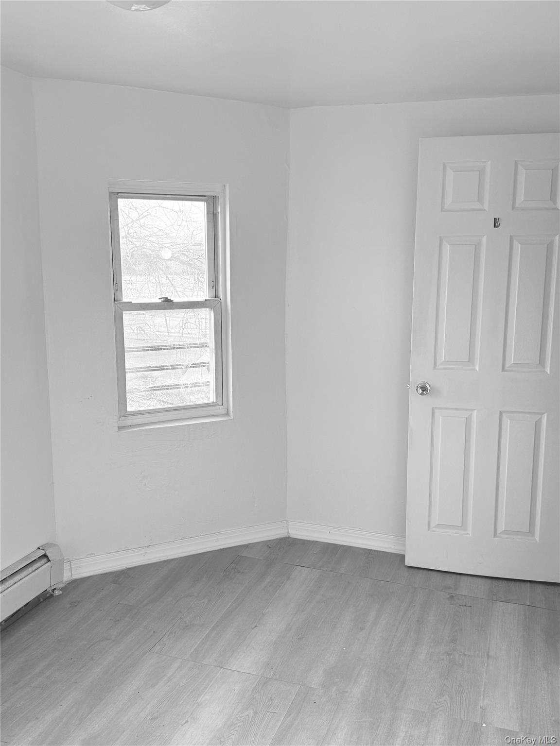 14-04 Dickens Street Property Photo 16