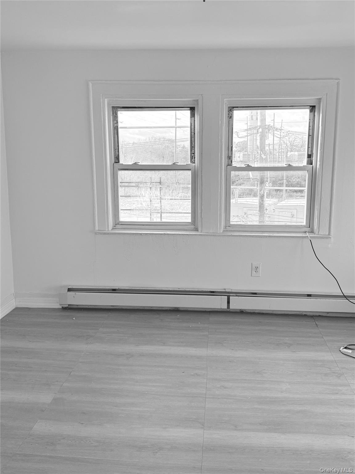 14-04 Dickens Street Property Photo 18