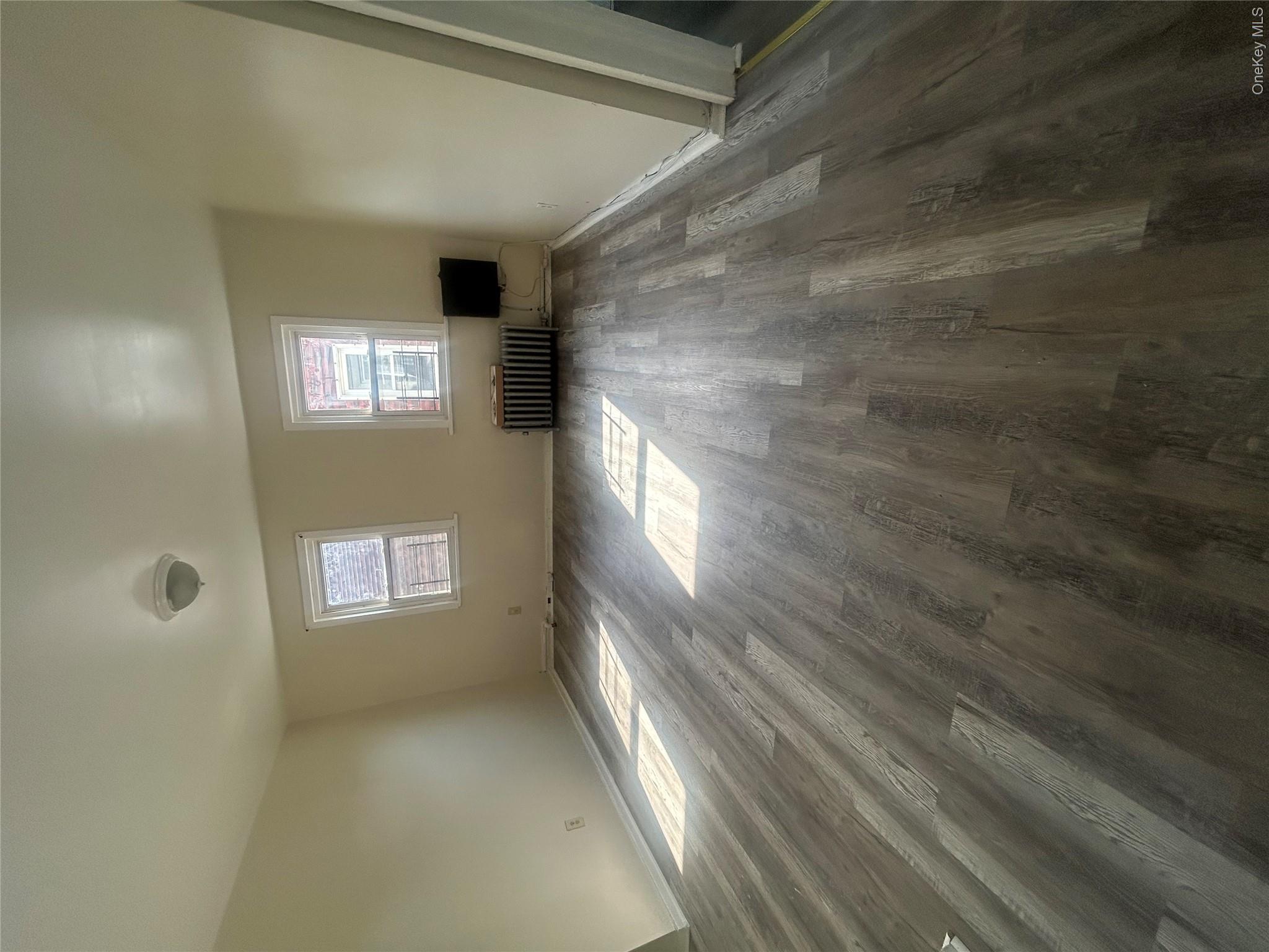 18 Monroe Street Property Photo 1