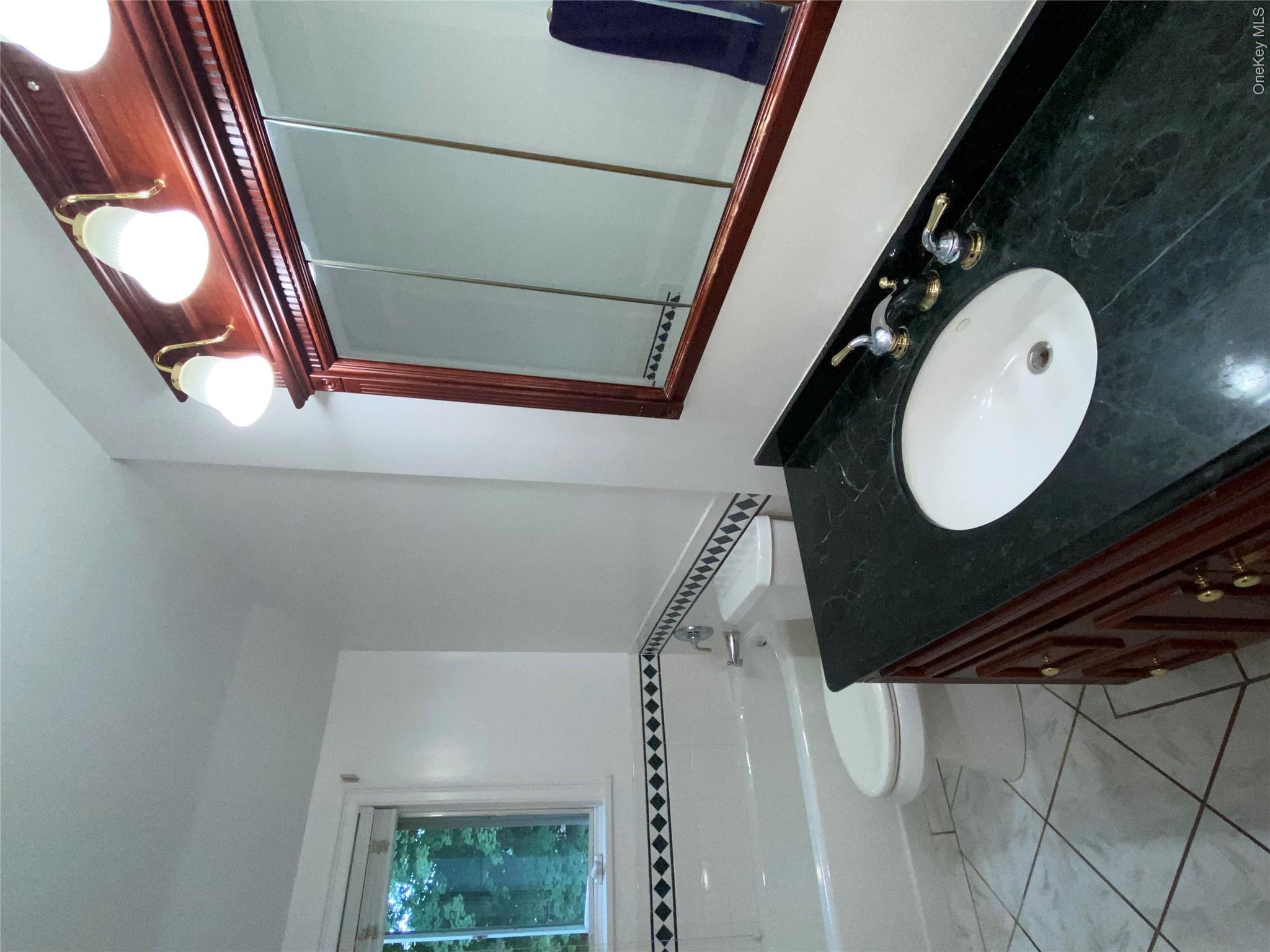 224 Center Property Photo 8