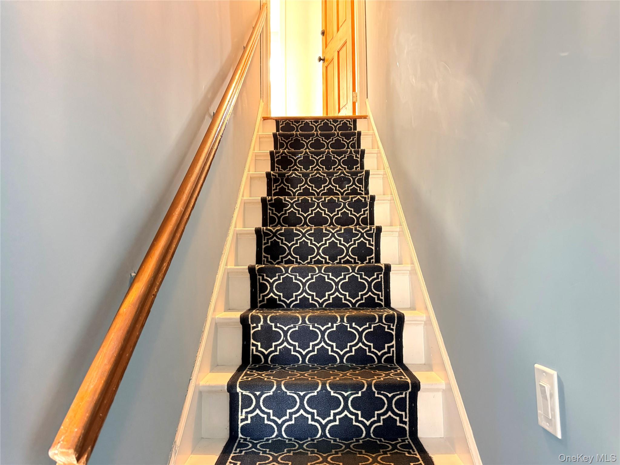 270 Gainsborg Avenue 2nd Floor Property Photo 2