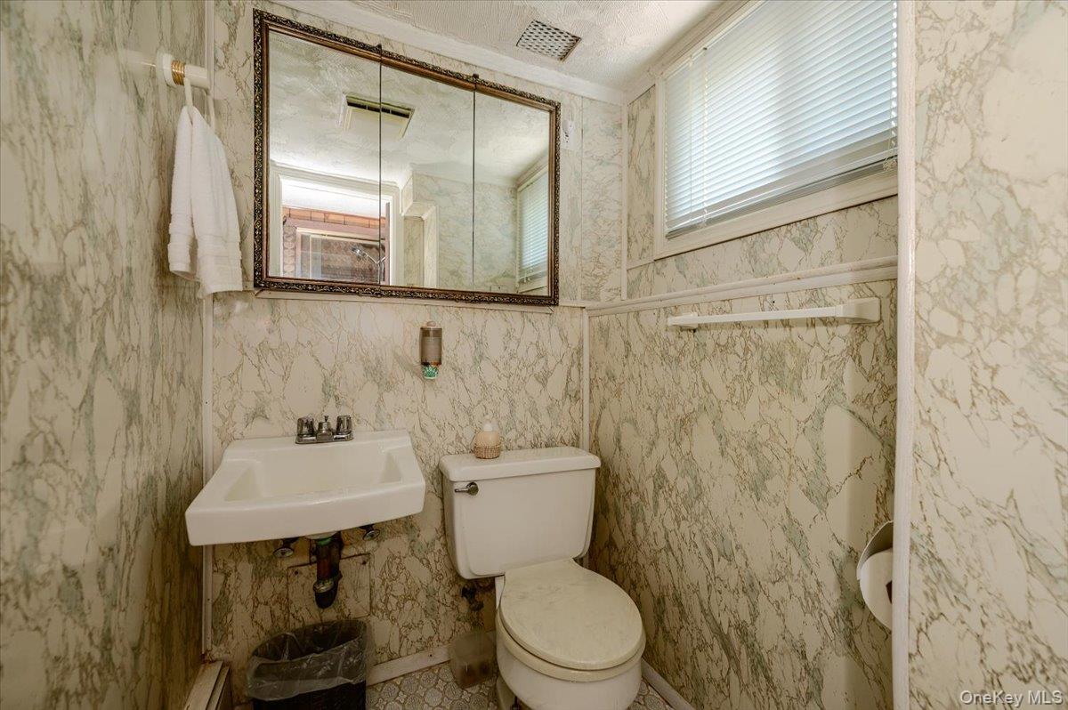 377 Bellmore Road Property Photo 13