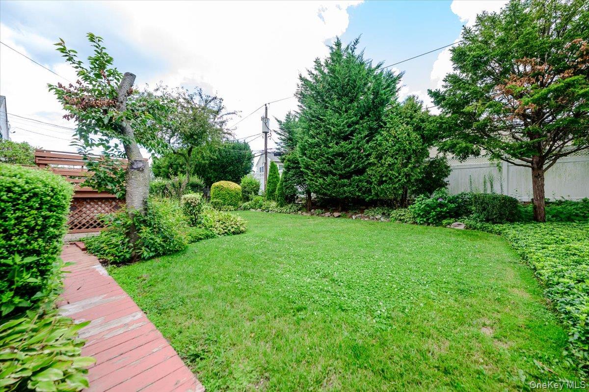 377 Bellmore Road Property Photo 21