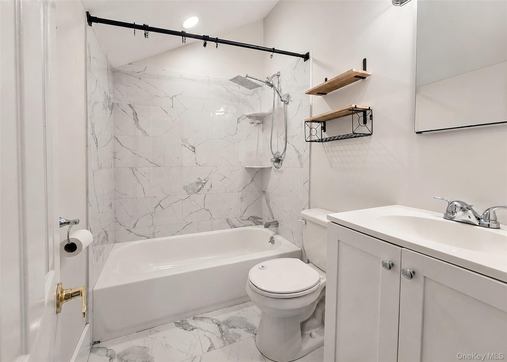 10 Midwood Place Property Photo 7