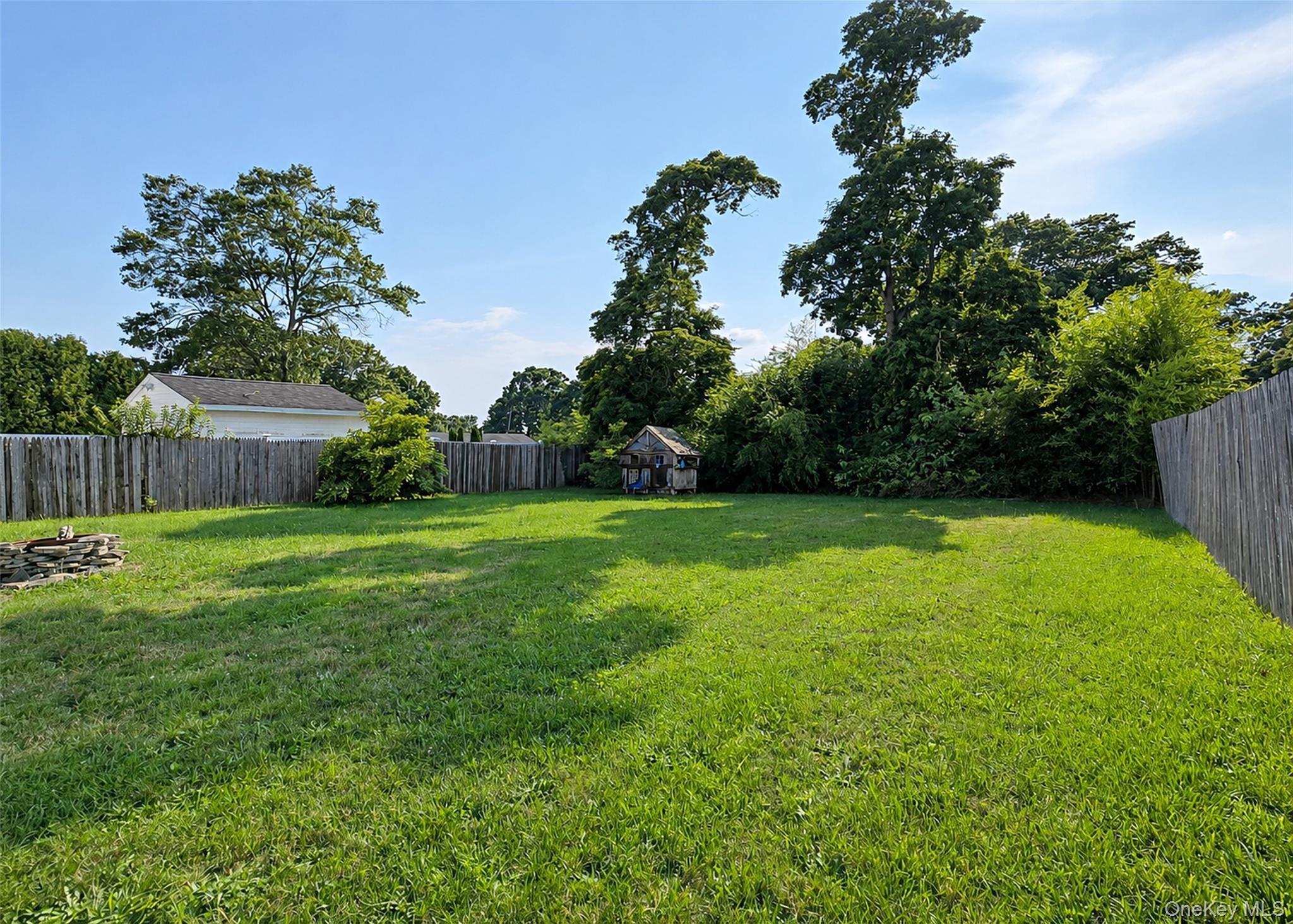10 Midwood Place Property Photo 16