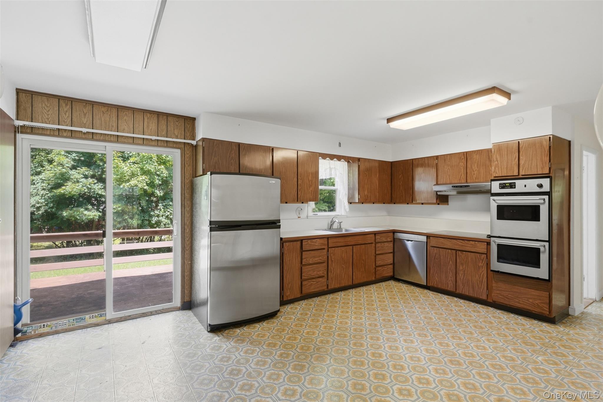 6 Jean Street Property Photo 8
