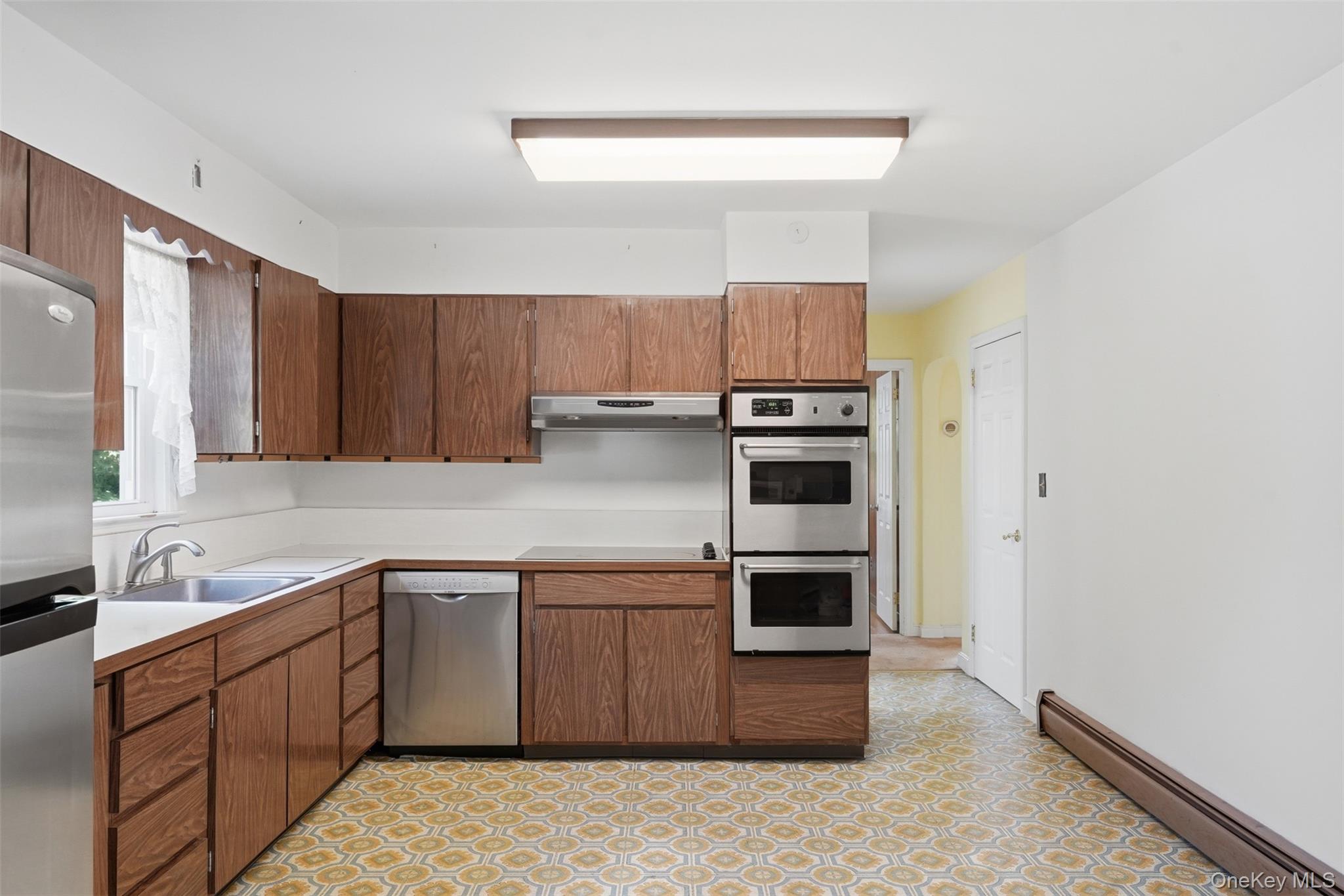 6 Jean Street Property Photo 9
